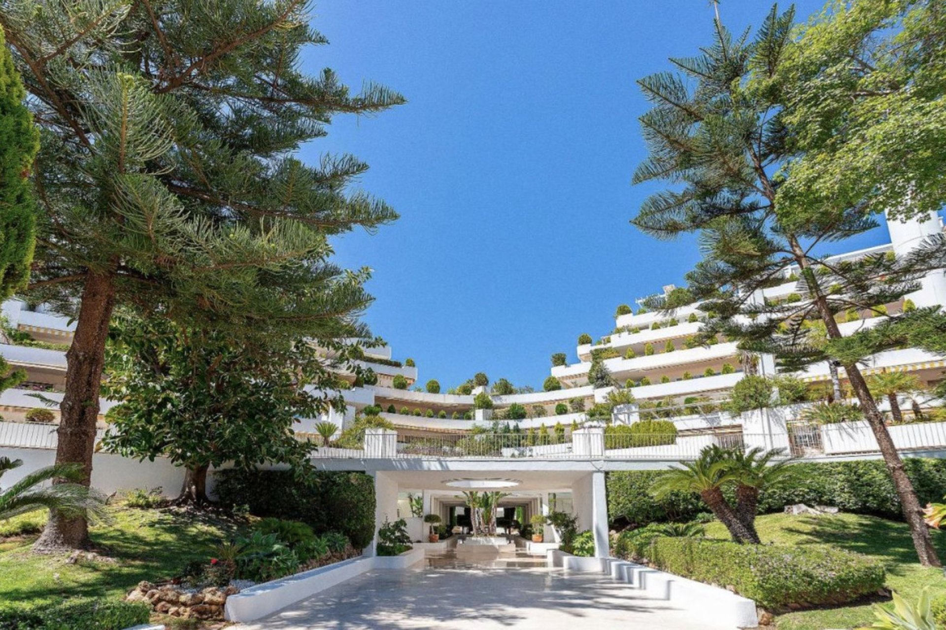 Resale - Apartment - Middle Floor Apartment - Marbella - The Golden Mile