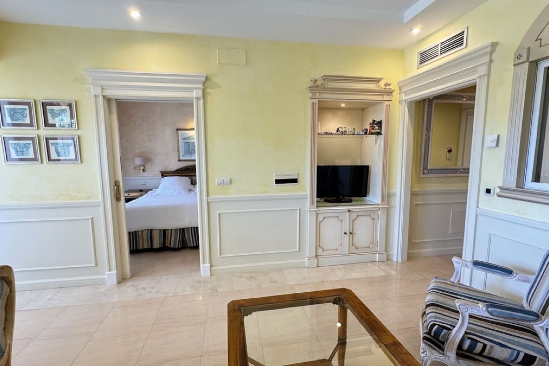 Resale - Apartment - Middle Floor Apartment - Marbella - The Golden Mile