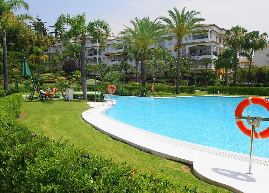 Resale - Apartment - Middle Floor Apartment - Marbella - The Golden Mile