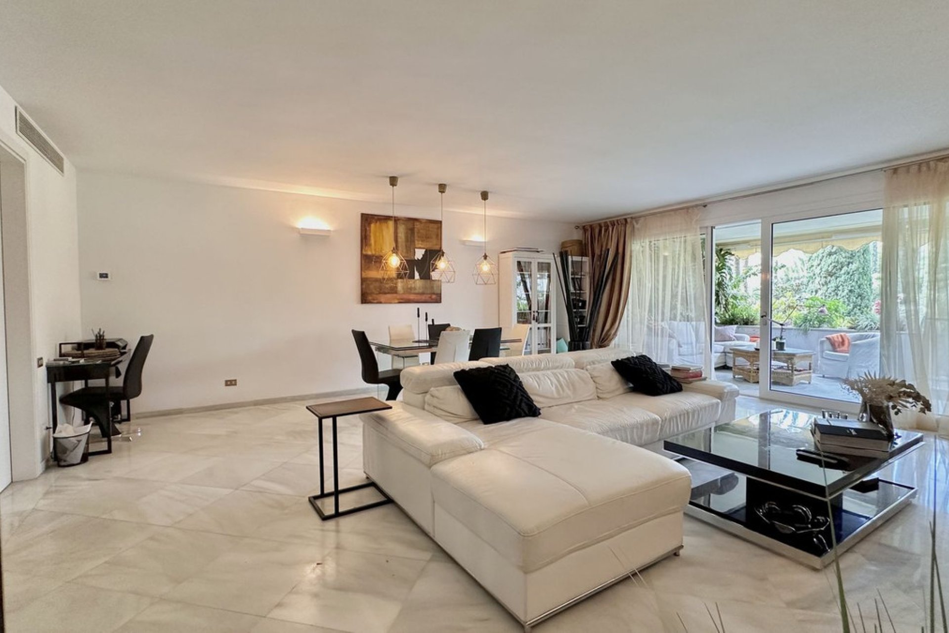 Resale - Apartment - Middle Floor Apartment - Marbella - The Golden Mile