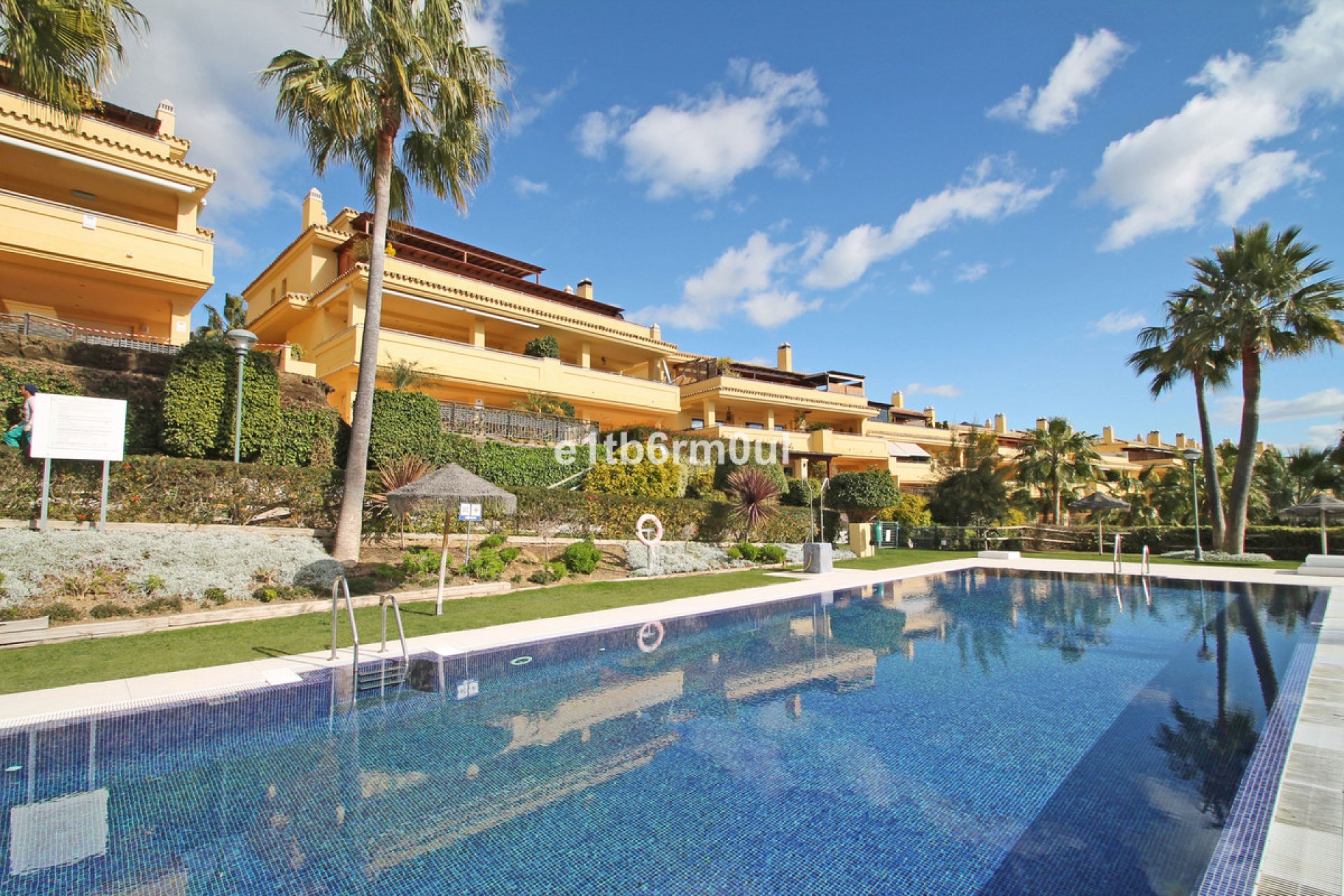 Resale - Apartment - Middle Floor Apartment - Marbella - The Golden Mile