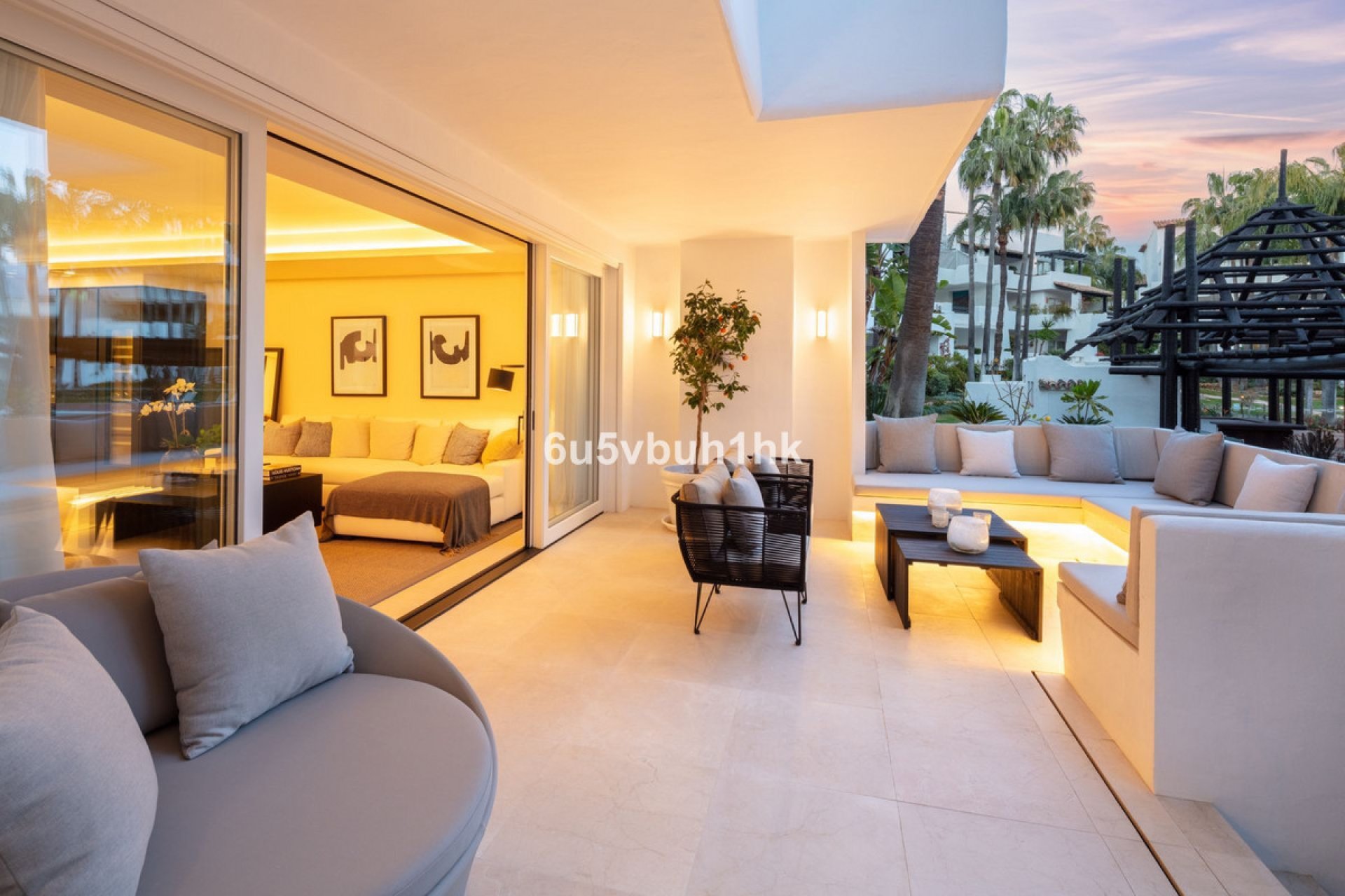 Resale - Apartment - Middle Floor Apartment - Marbella