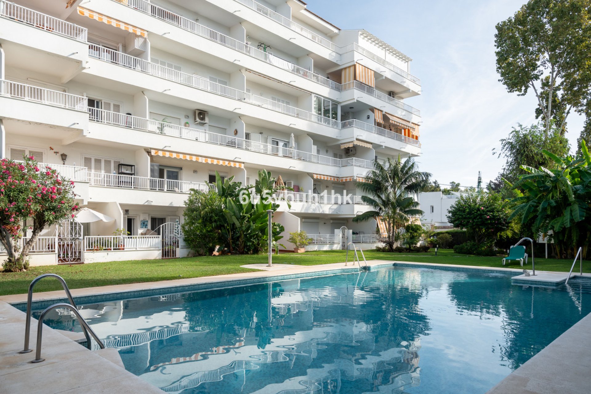 Resale - Apartment - Middle Floor Apartment - Marbella