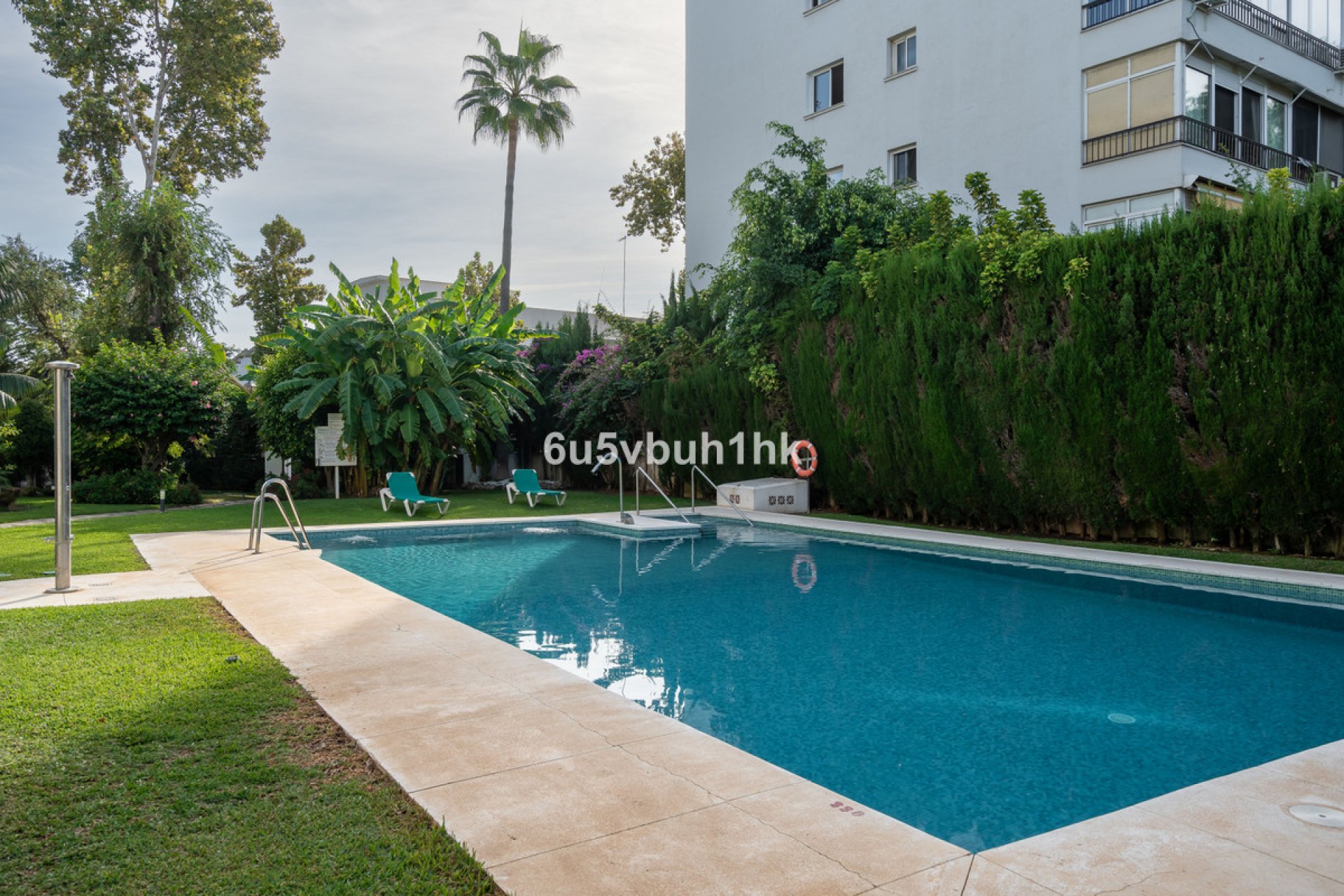 Resale - Apartment - Middle Floor Apartment - Marbella