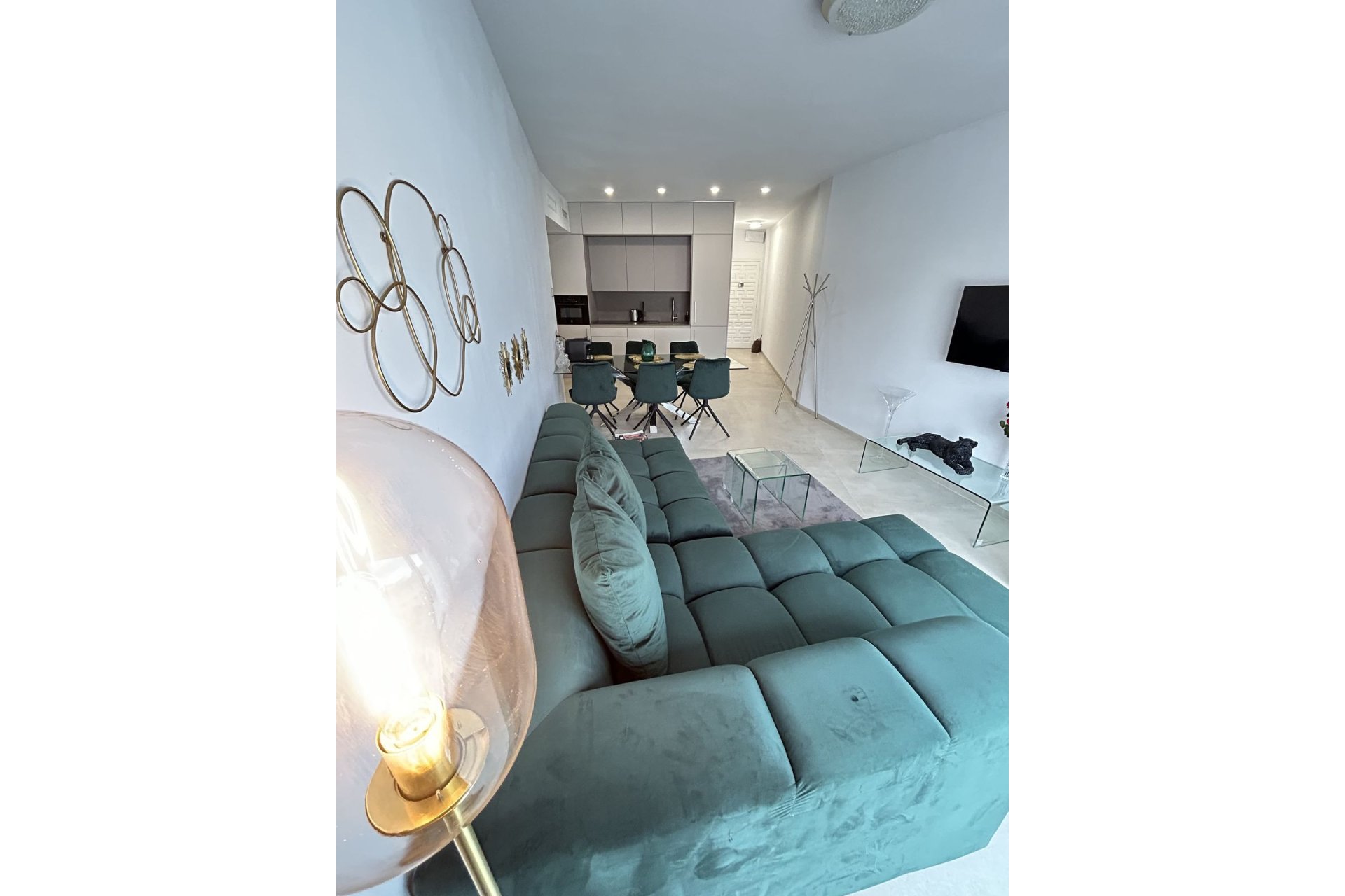 Resale - Apartment - Middle Floor Apartment - Marbella