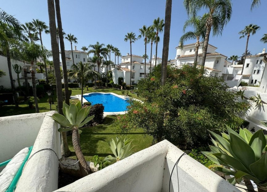 Resale - Apartment - Middle Floor Apartment - Marbella