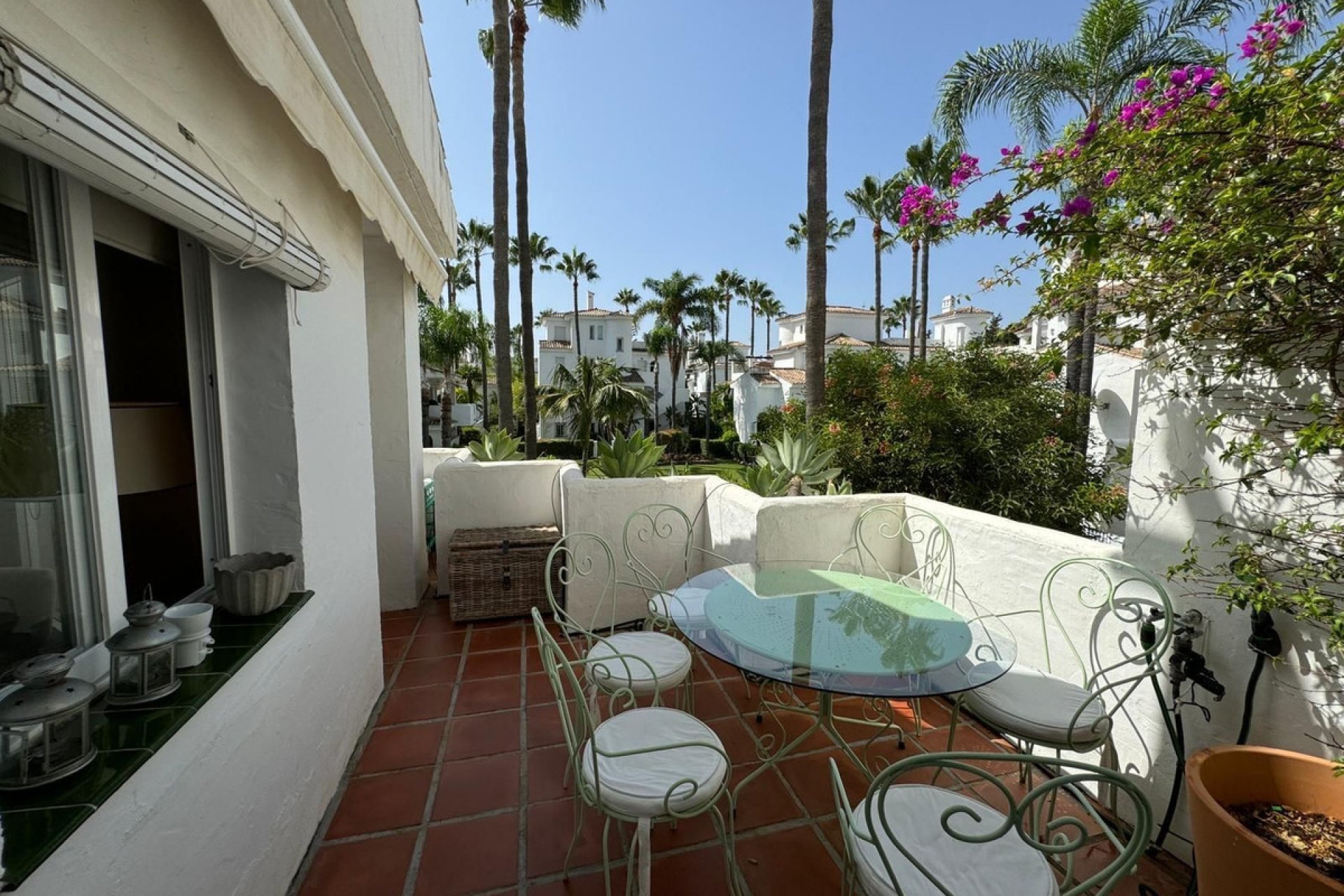 Resale - Apartment - Middle Floor Apartment - Marbella