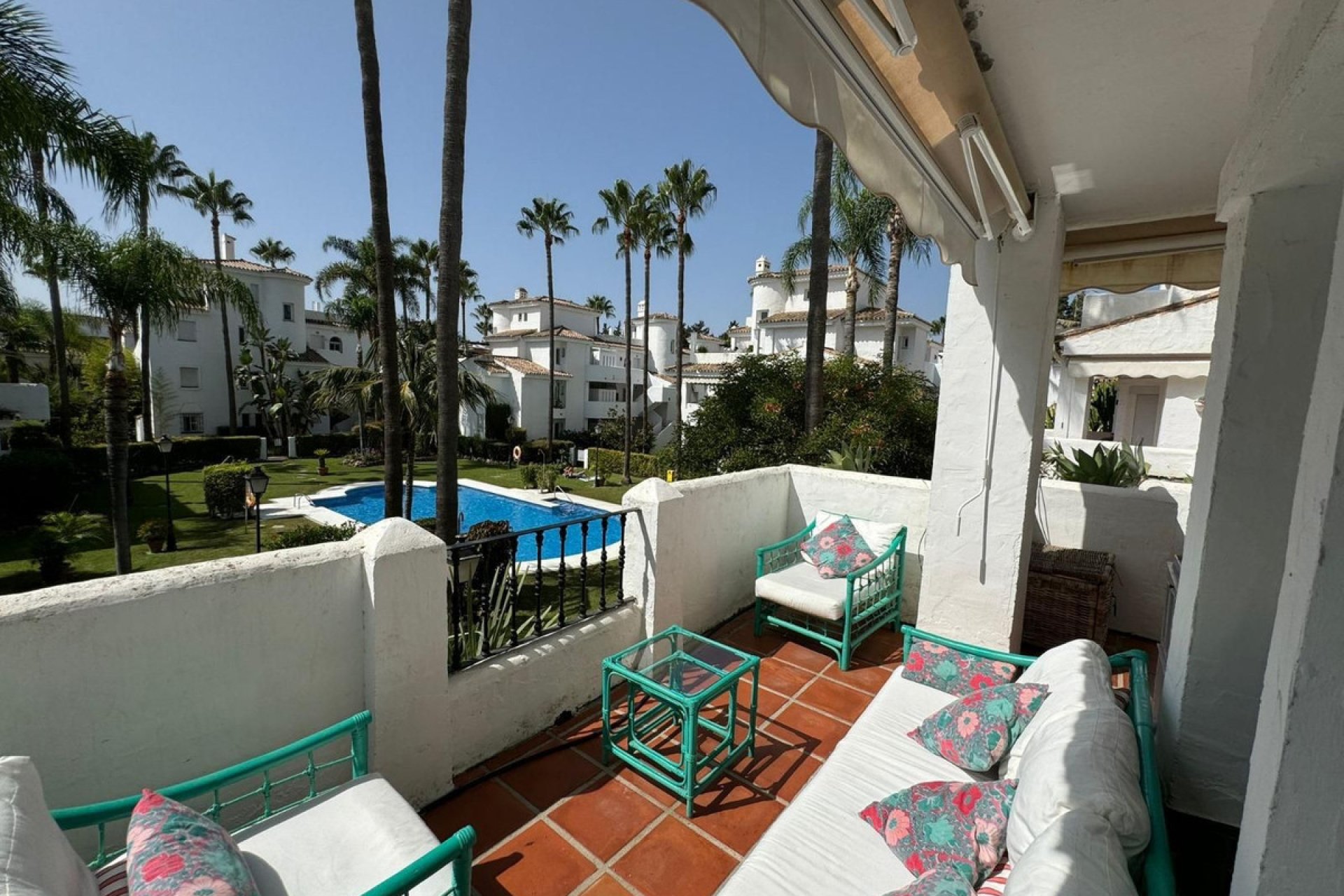 Resale - Apartment - Middle Floor Apartment - Marbella