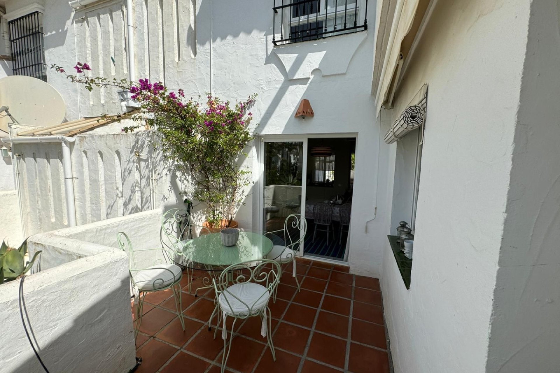 Resale - Apartment - Middle Floor Apartment - Marbella