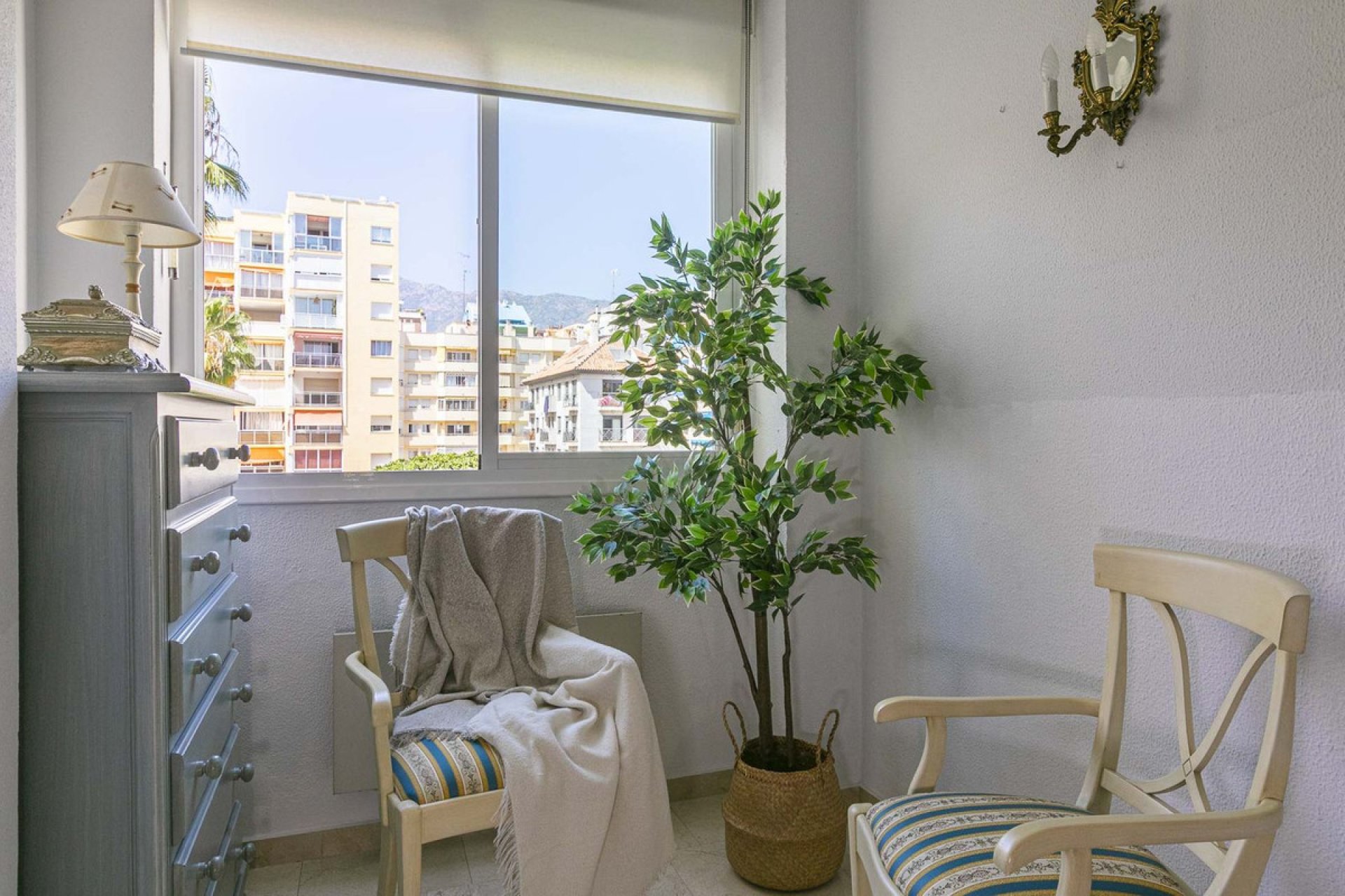 Resale - Apartment - Middle Floor Apartment - Marbella