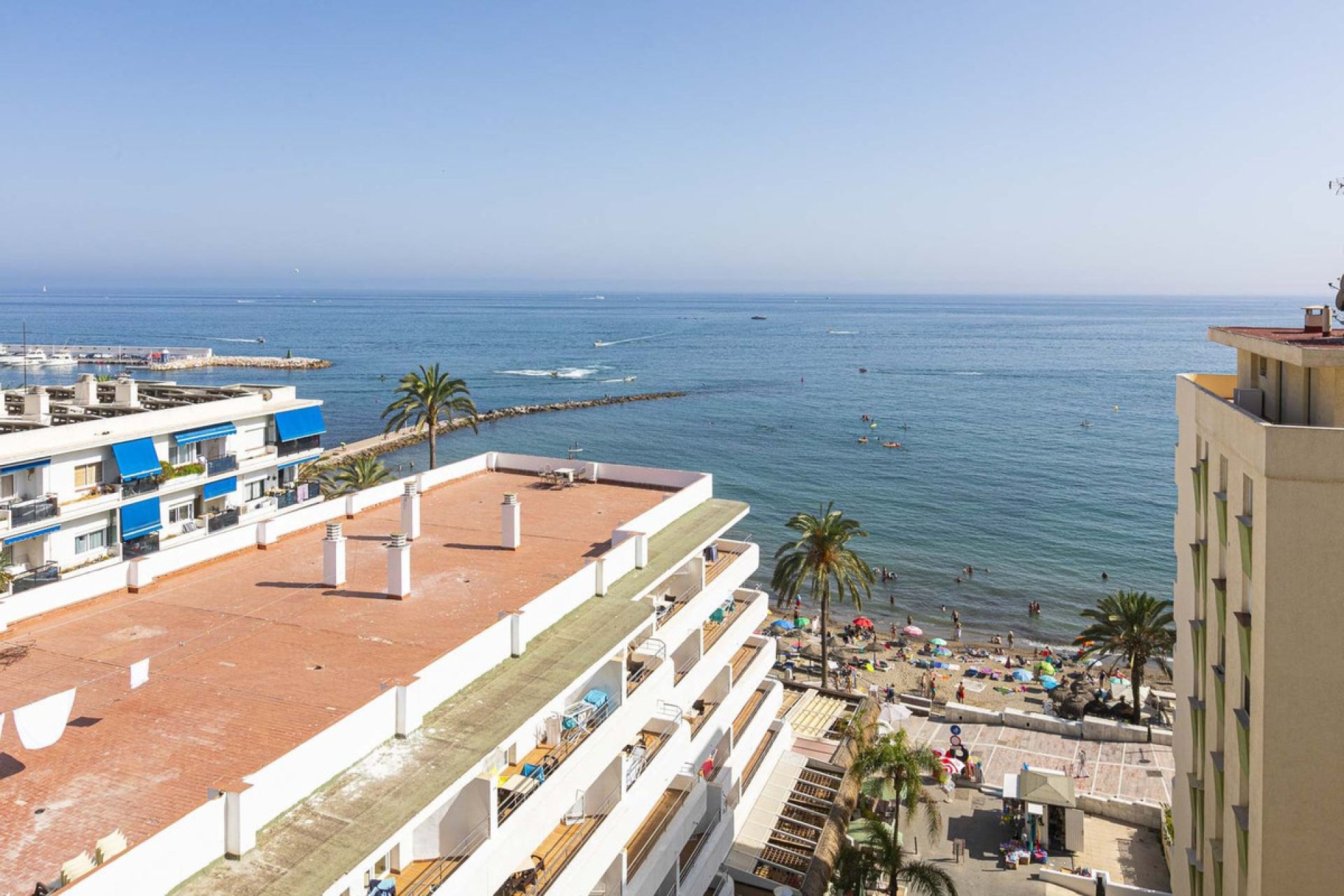 Resale - Apartment - Middle Floor Apartment - Marbella