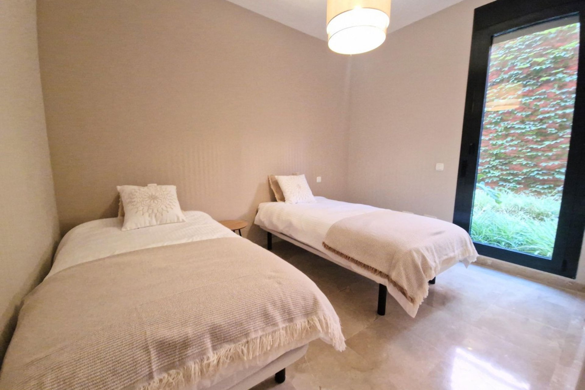 Resale - Apartment - Middle Floor Apartment - Mijas - Calahonda