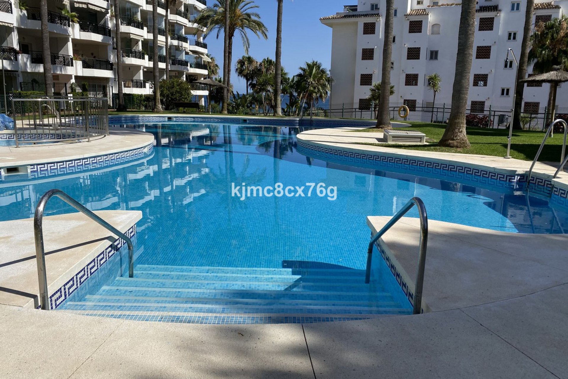 Resale - Apartment - Middle Floor Apartment - Mijas - Calahonda