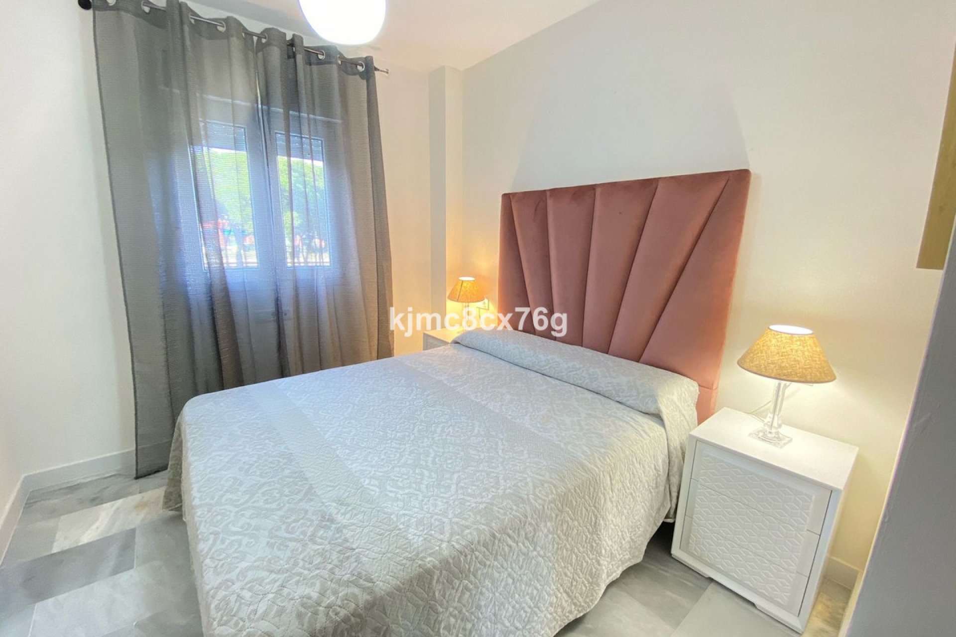 Resale - Apartment - Middle Floor Apartment - Mijas - Calahonda