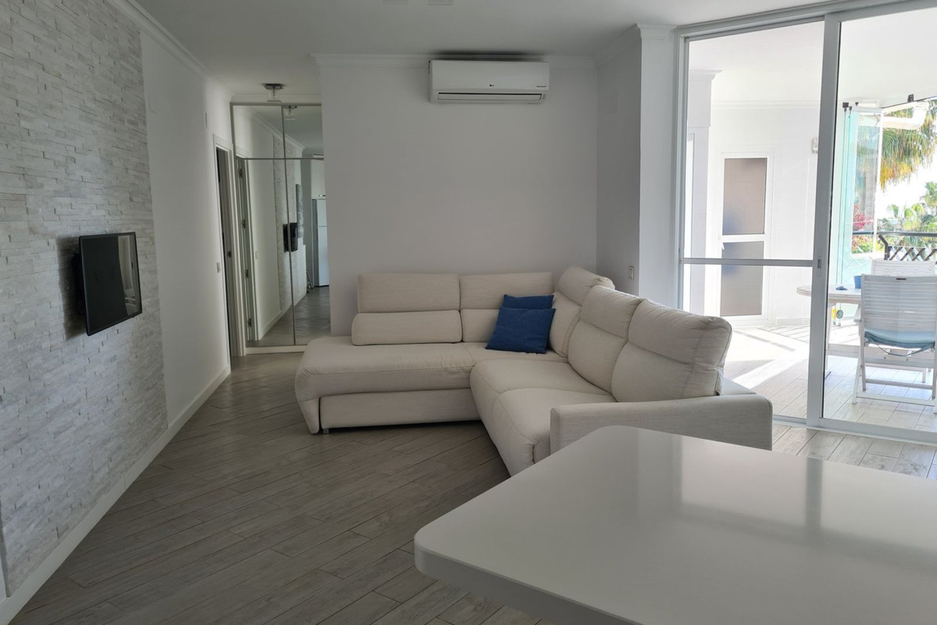 Resale - Apartment - Middle Floor Apartment - Mijas - Calahonda