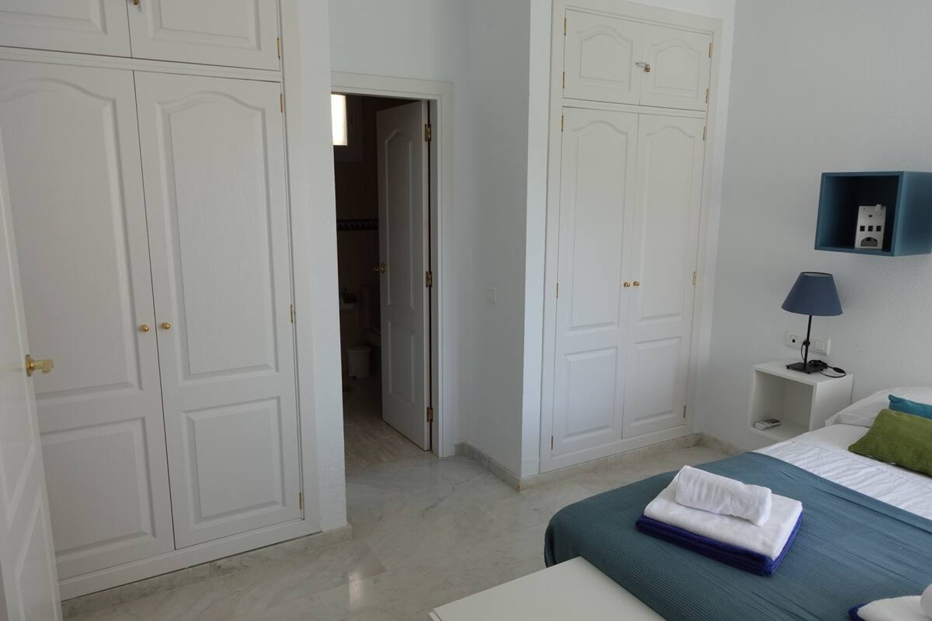 Resale - Apartment - Middle Floor Apartment - Mijas - Calahonda