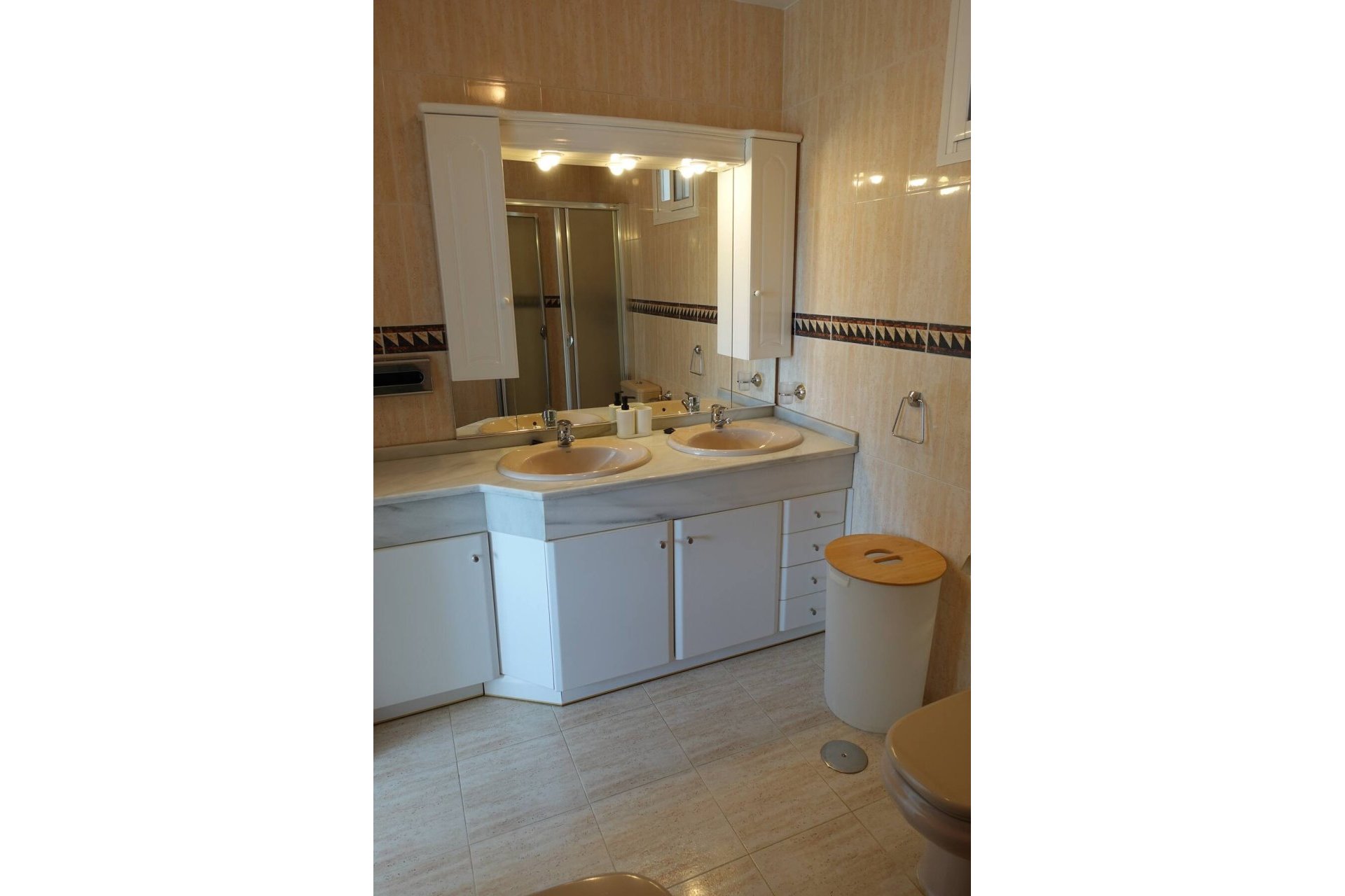 Resale - Apartment - Middle Floor Apartment - Mijas - Calahonda