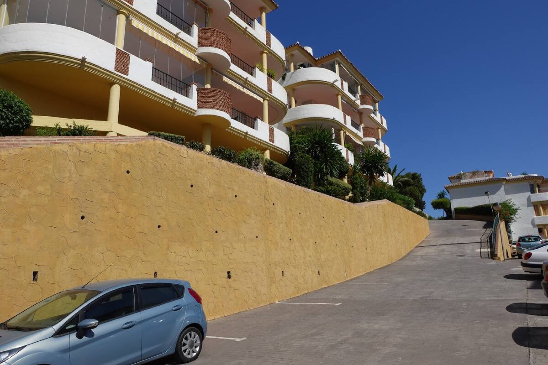 Resale - Apartment - Middle Floor Apartment - Mijas - Calahonda