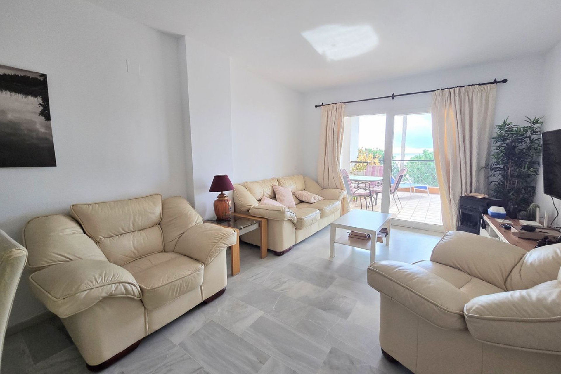 Resale - Apartment - Middle Floor Apartment - Mijas - Calahonda