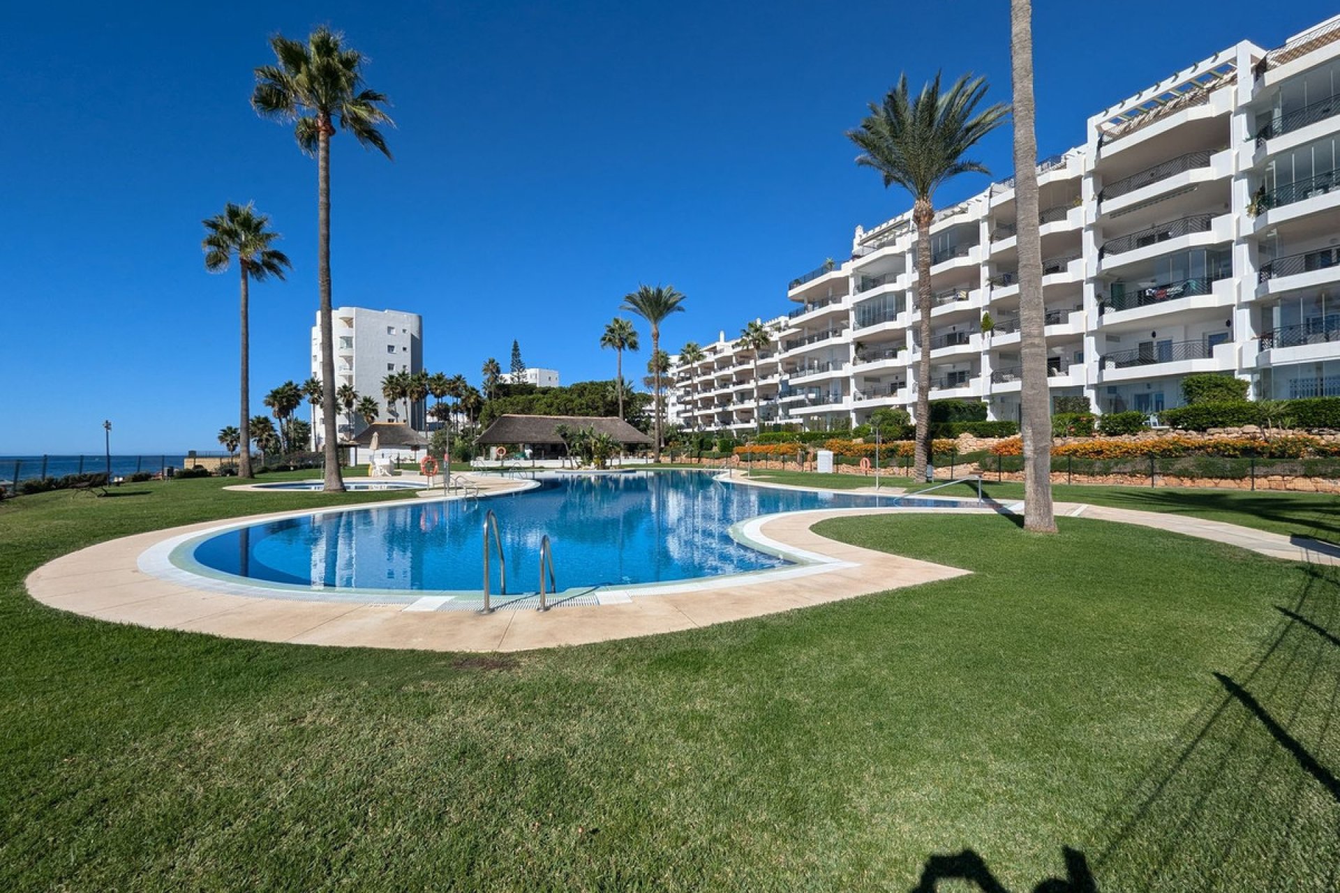 Resale - Apartment - Middle Floor Apartment - Mijas - Calahonda