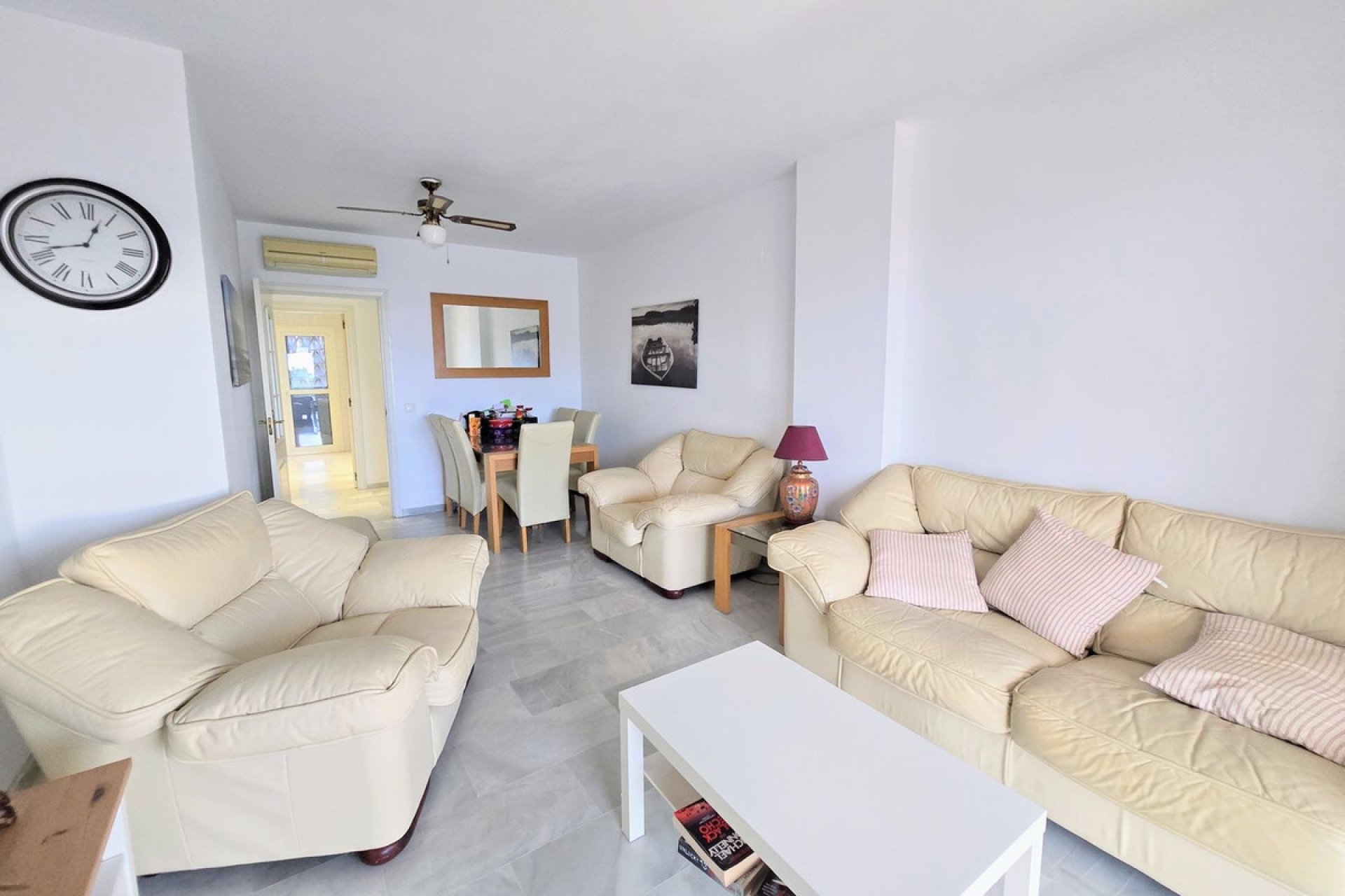 Resale - Apartment - Middle Floor Apartment - Mijas - Calahonda