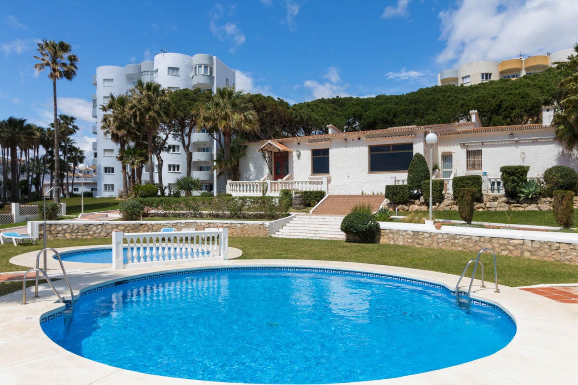 Resale - Apartment - Middle Floor Apartment - Mijas - Calahonda