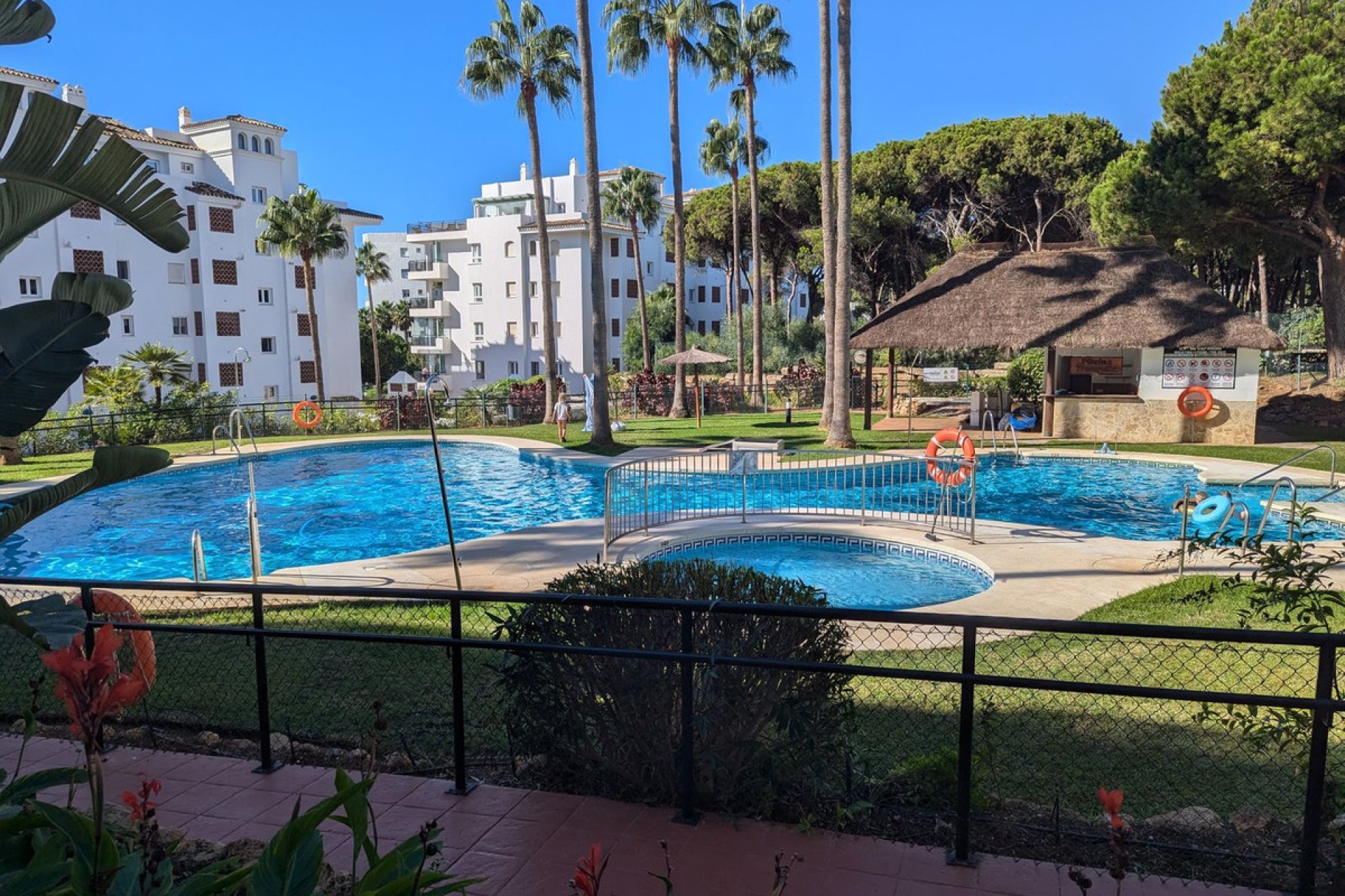 Resale - Apartment - Middle Floor Apartment - Mijas - Calahonda