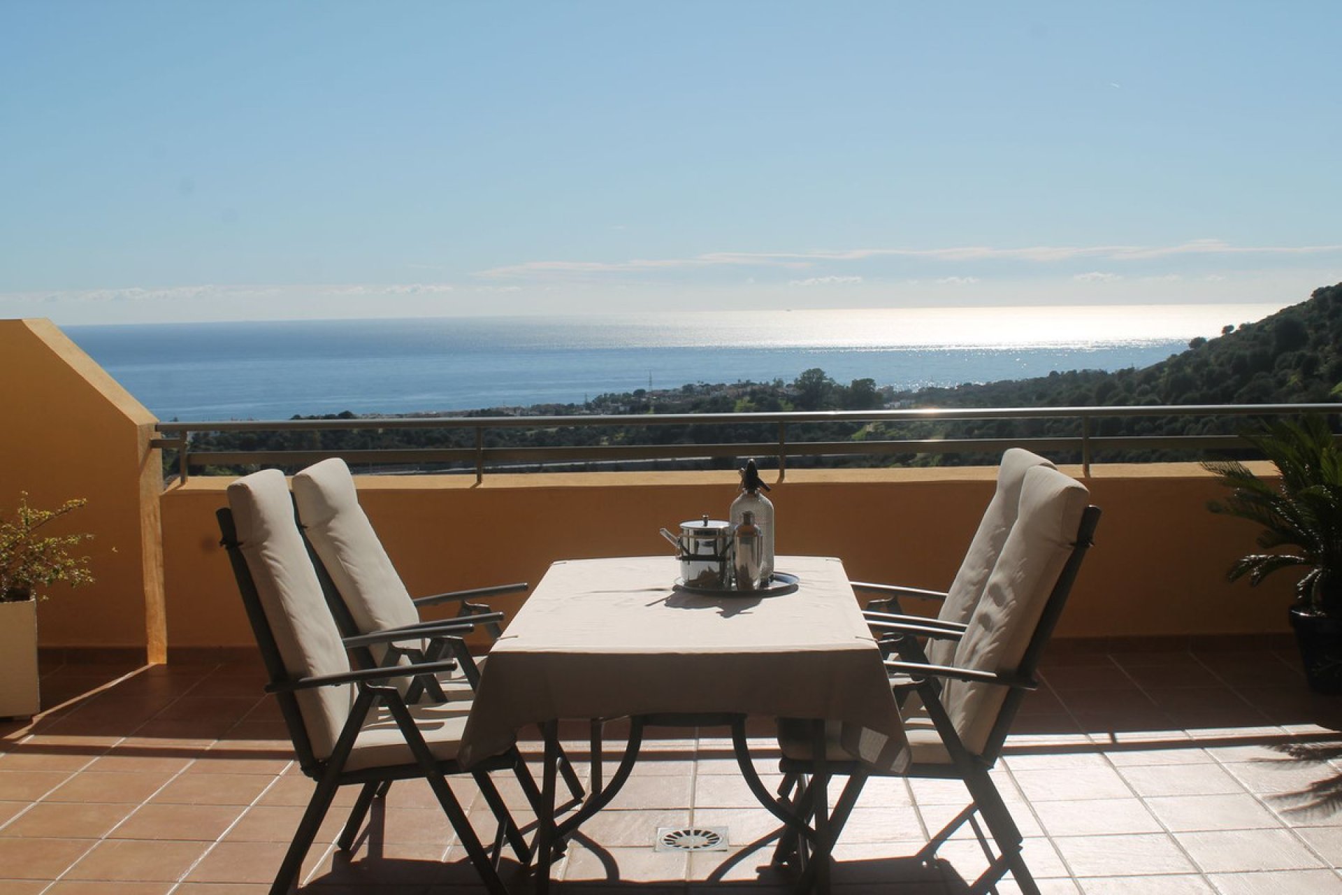 Resale - Apartment - Middle Floor Apartment - Mijas - Calahonda