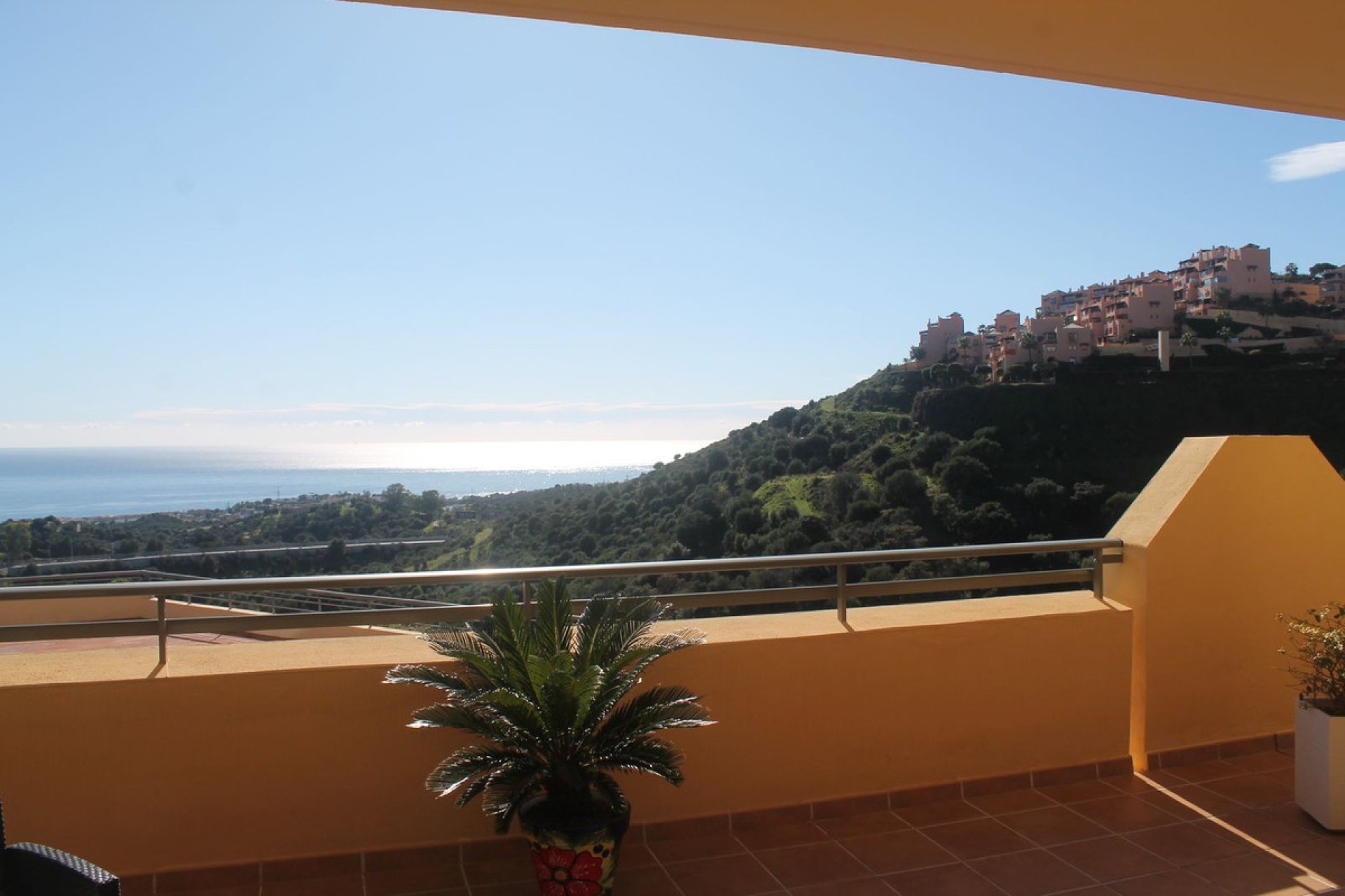 Resale - Apartment - Middle Floor Apartment - Mijas - Calahonda