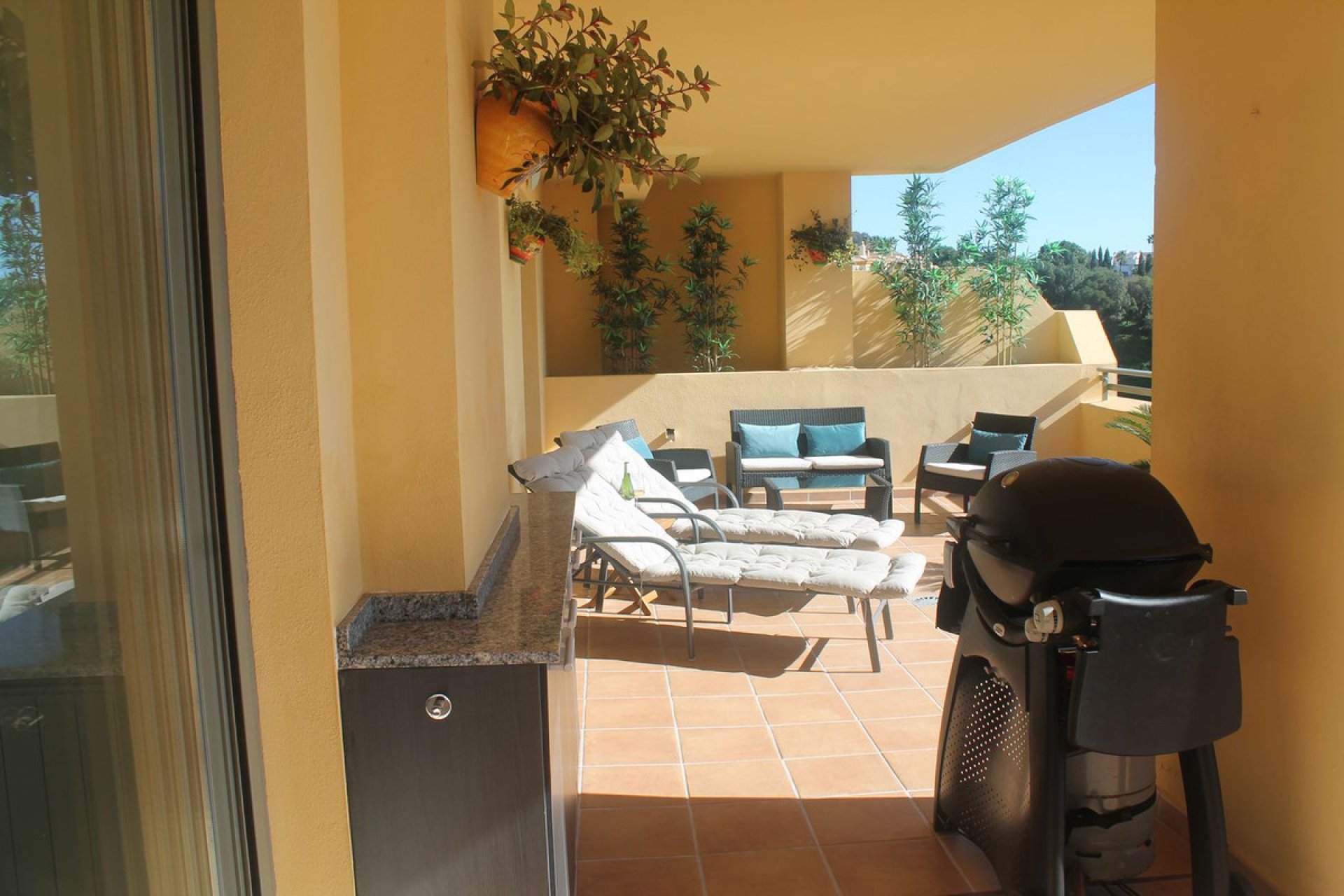 Resale - Apartment - Middle Floor Apartment - Mijas - Calahonda