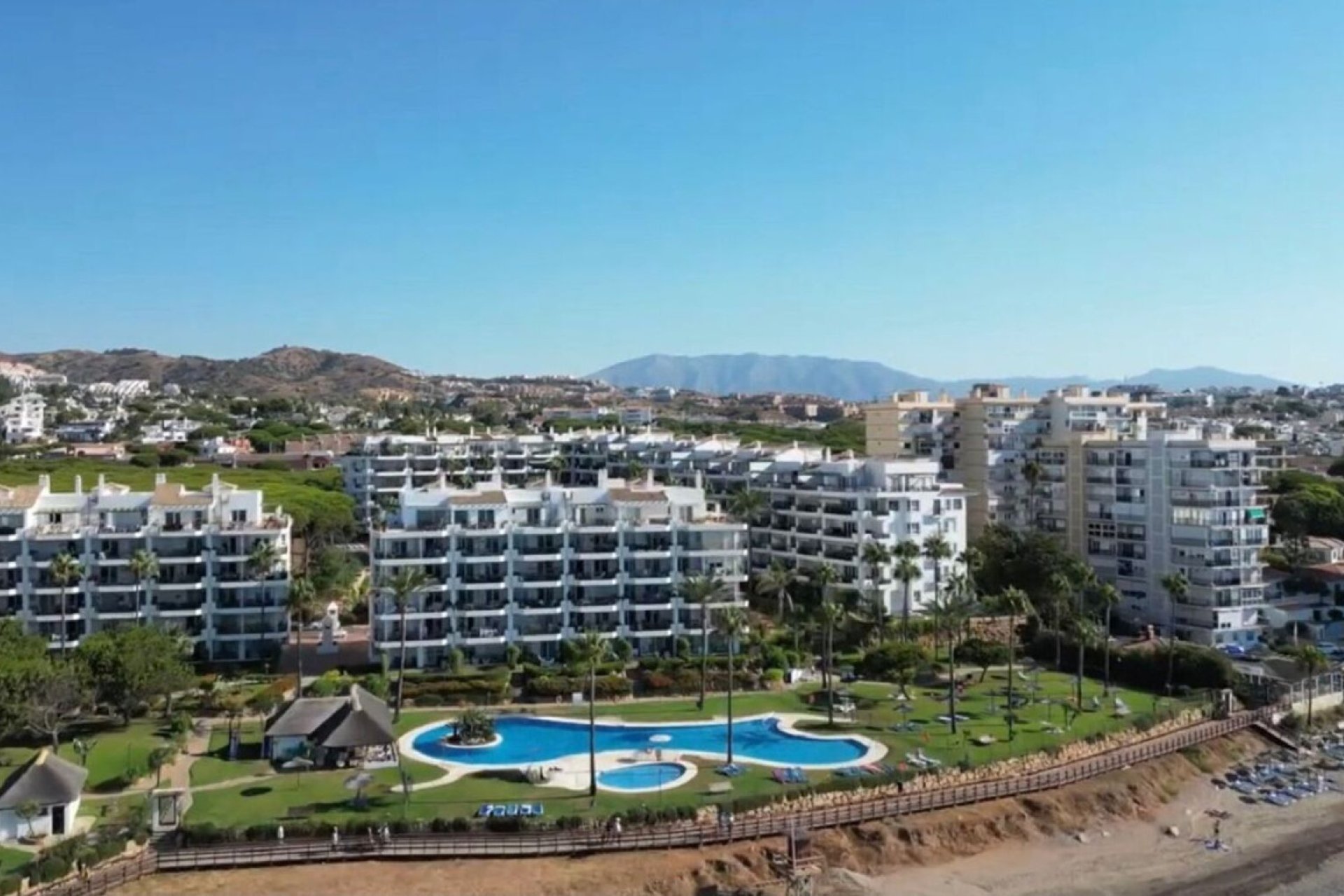 Resale - Apartment - Middle Floor Apartment - Mijas - Calahonda