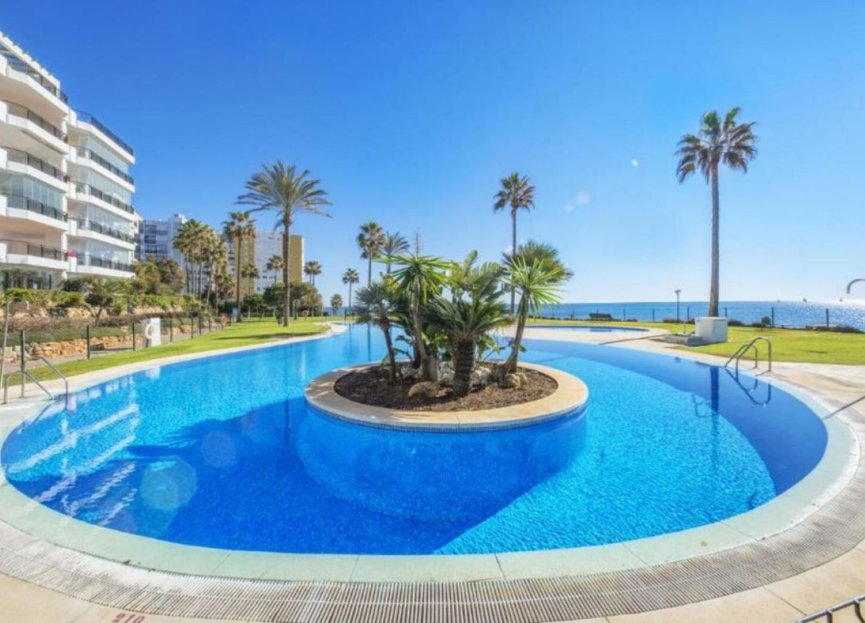 Resale - Apartment - Middle Floor Apartment - Mijas - Calahonda