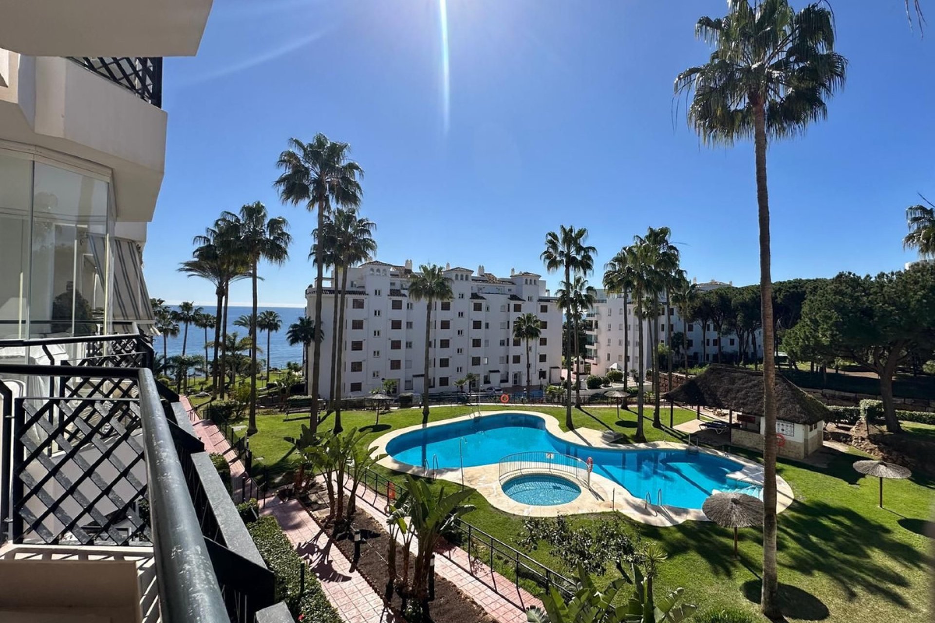 Resale - Apartment - Middle Floor Apartment - Mijas - Calahonda