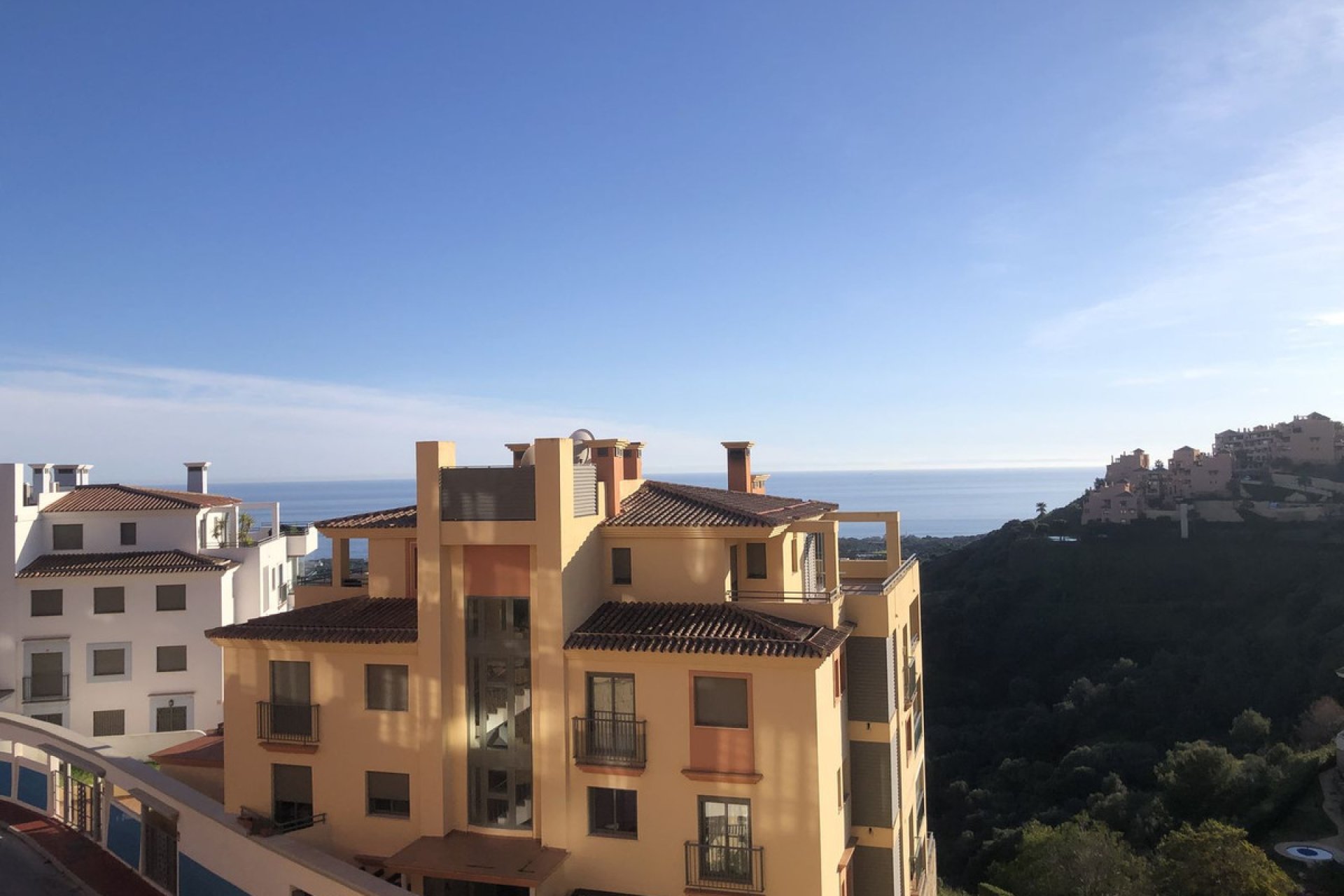 Resale - Apartment - Middle Floor Apartment - Mijas - Calahonda