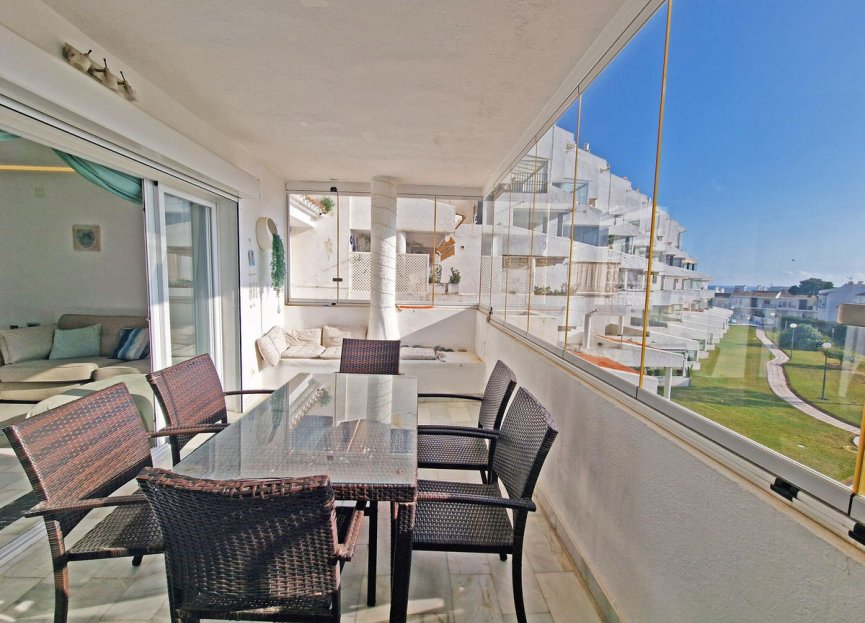 Resale - Apartment - Middle Floor Apartment - Mijas - Calahonda