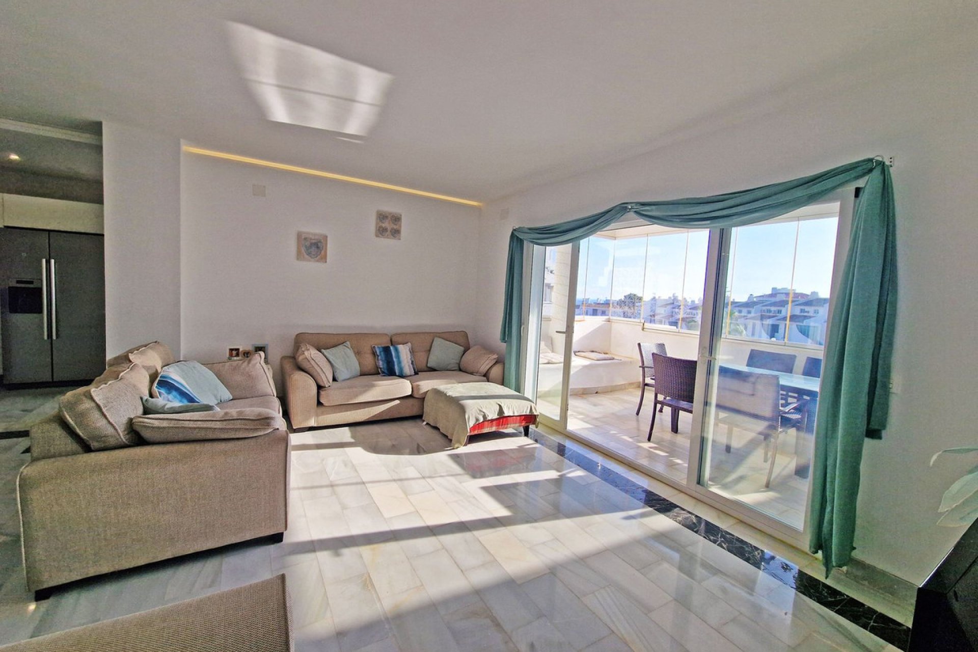 Resale - Apartment - Middle Floor Apartment - Mijas - Calahonda