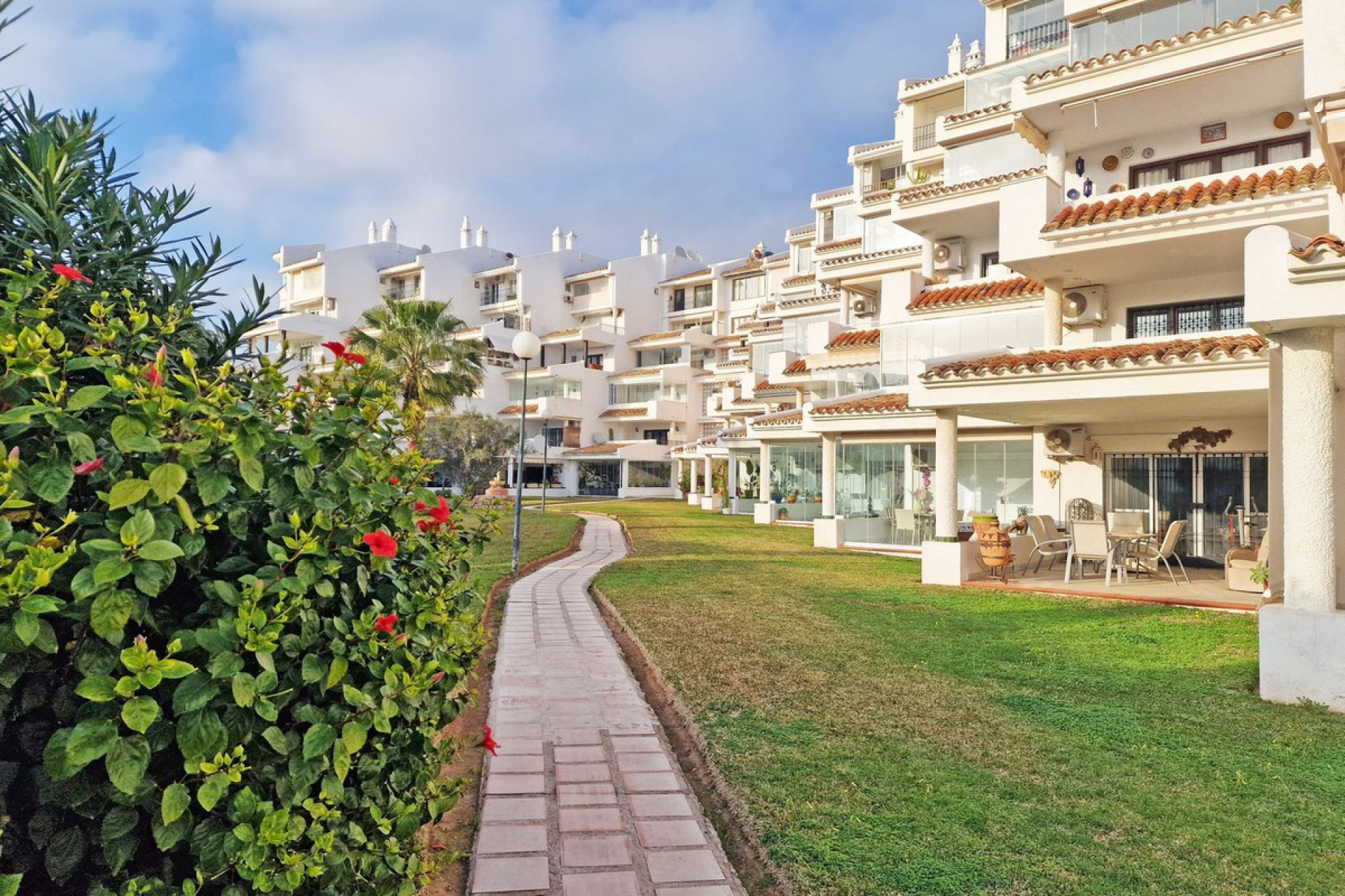 Resale - Apartment - Middle Floor Apartment - Mijas - Calahonda