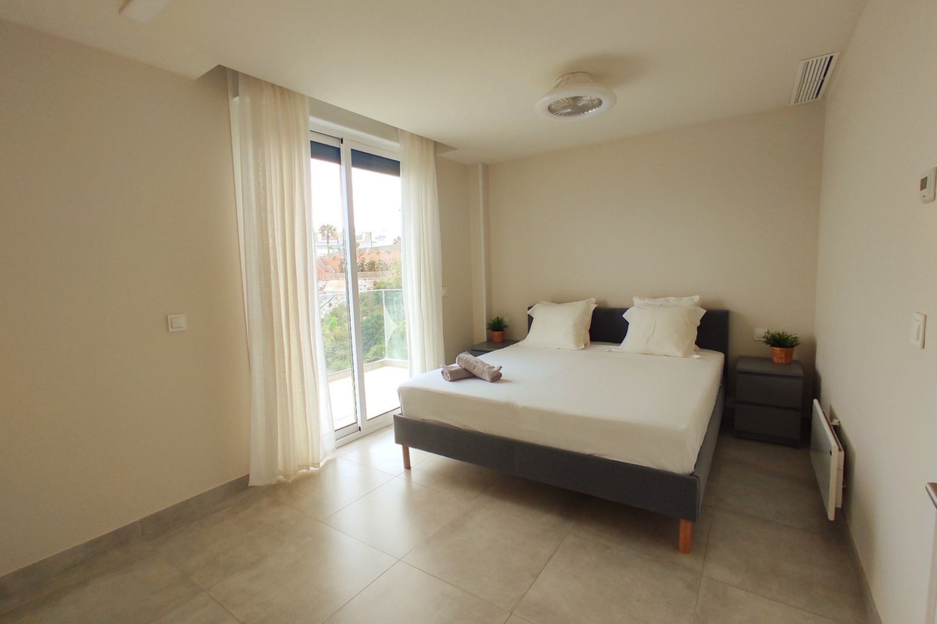 Resale - Apartment - Middle Floor Apartment - Mijas - La Cala De Mijas