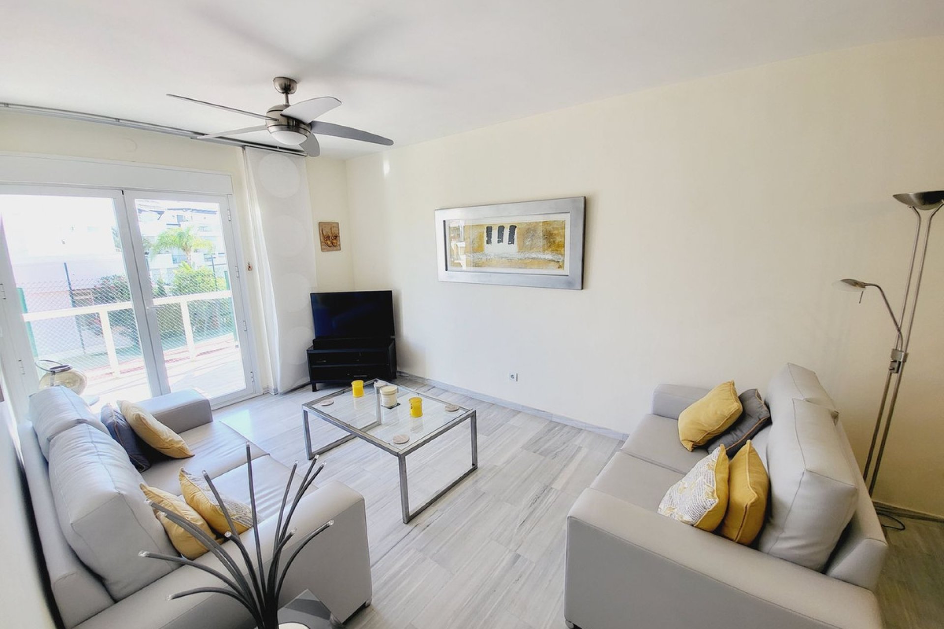 Resale - Apartment - Middle Floor Apartment - Mijas - La Cala De Mijas