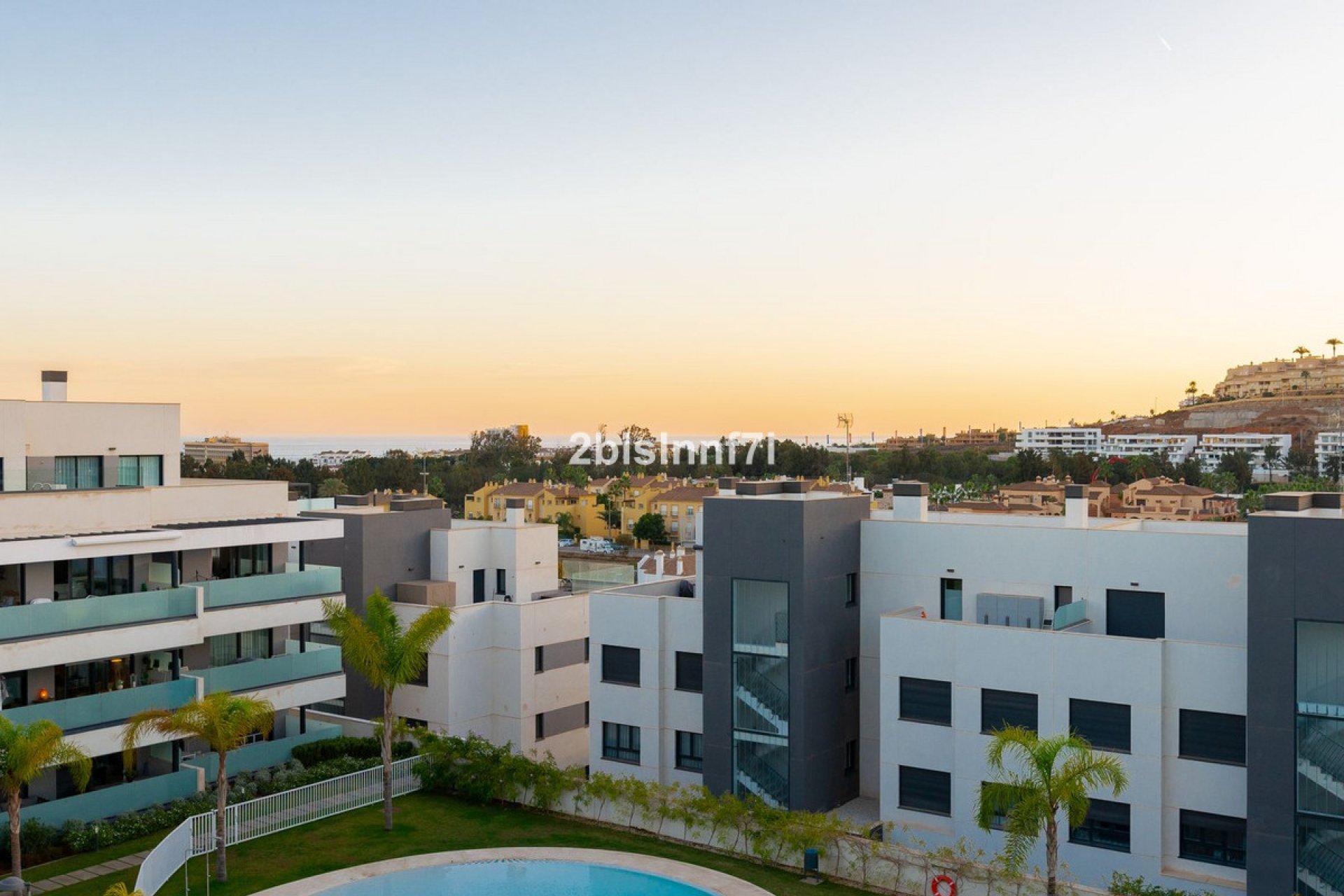 Resale - Apartment - Middle Floor Apartment - Mijas - La Cala De Mijas