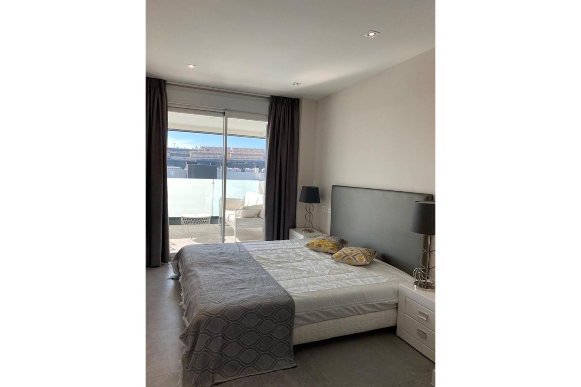 Resale - Apartment - Middle Floor Apartment - Mijas - La Cala De Mijas