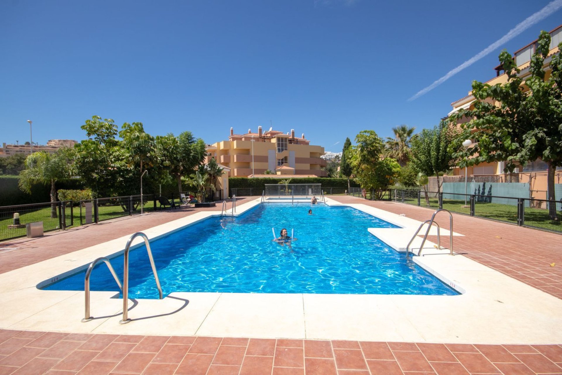 Resale - Apartment - Middle Floor Apartment - Mijas - La Cala De Mijas