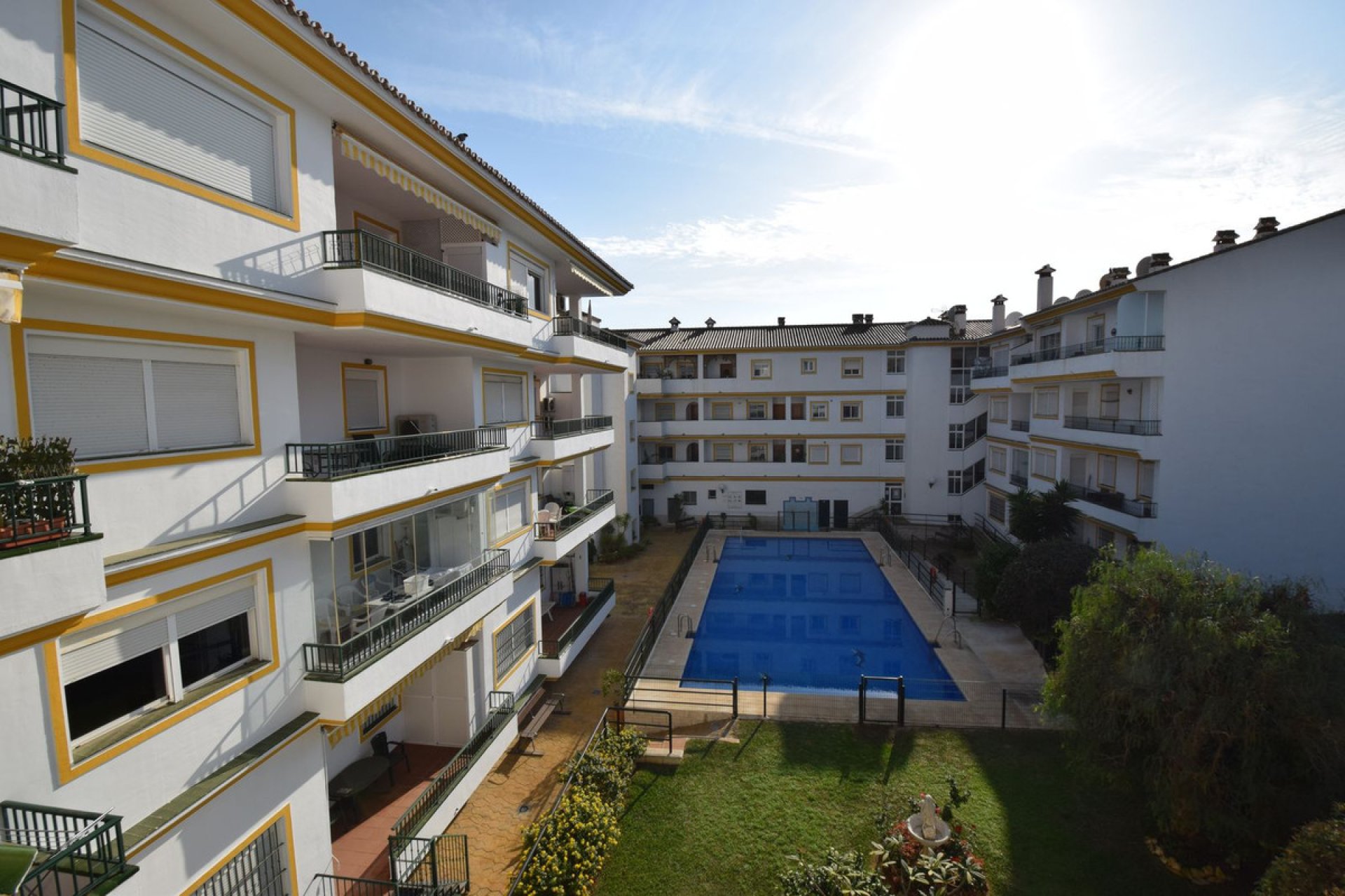 Resale - Apartment - Middle Floor Apartment - Mijas - La Cala De Mijas