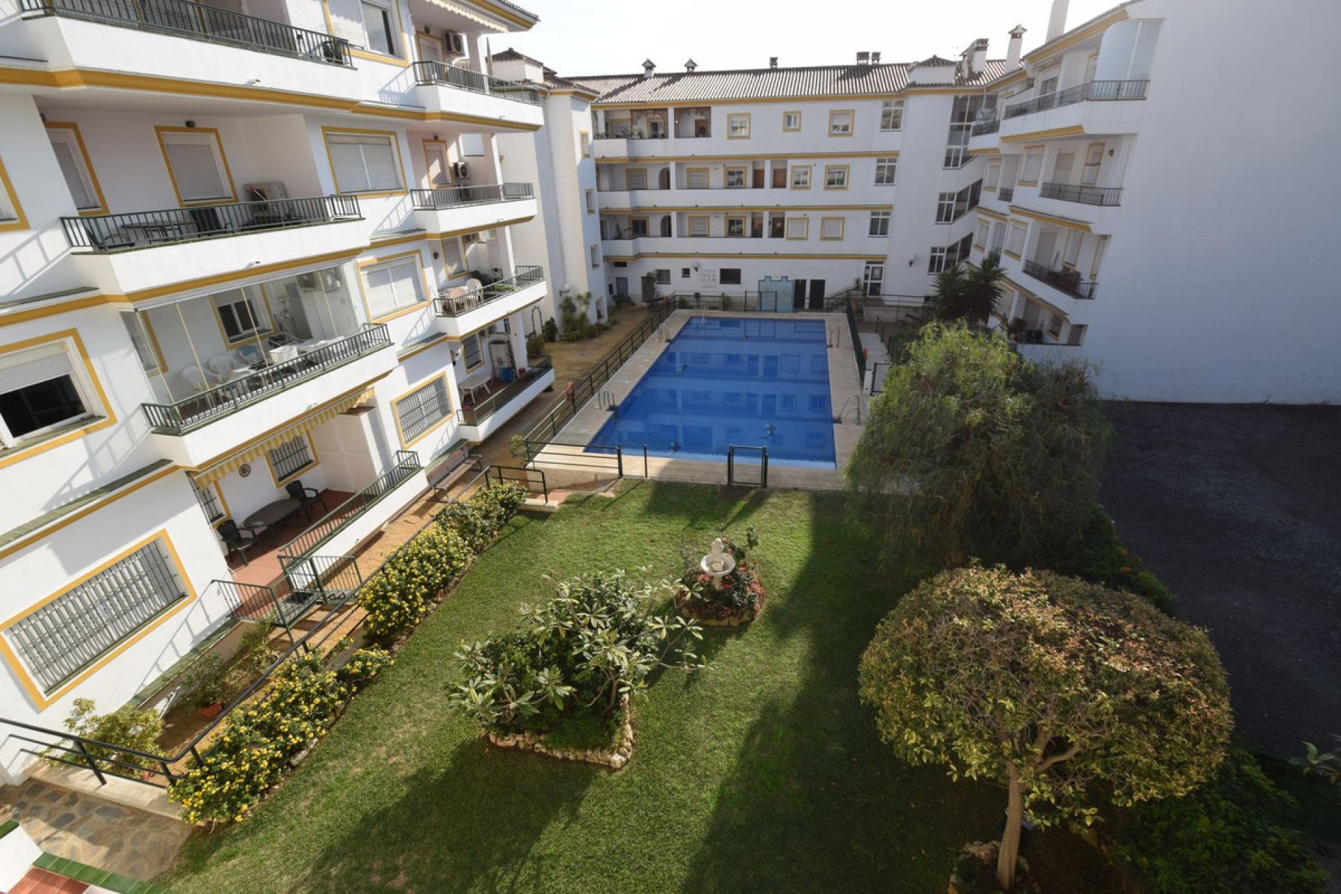 Resale - Apartment - Middle Floor Apartment - Mijas - La Cala De Mijas