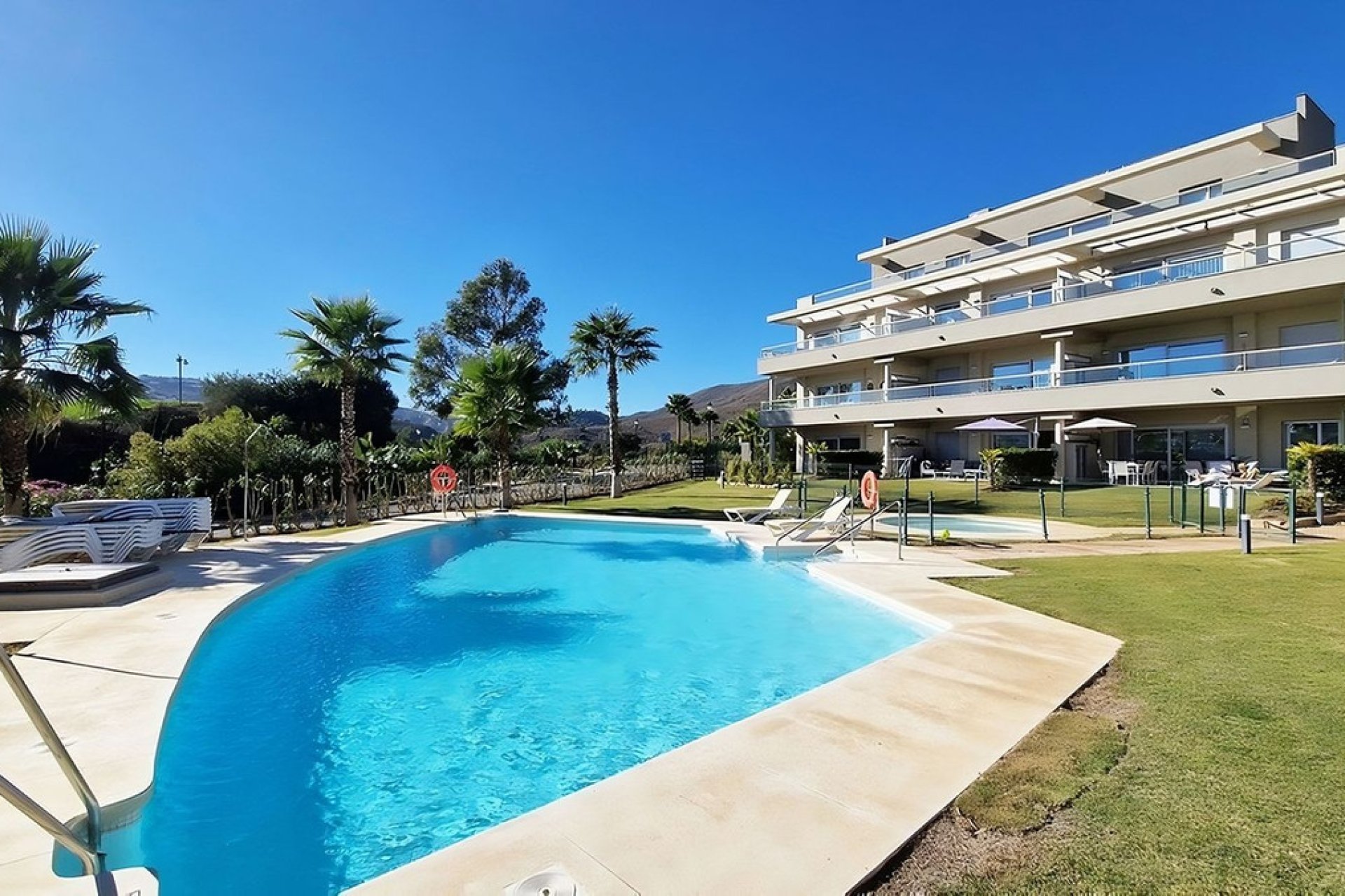 Resale - Apartment - Middle Floor Apartment - Mijas - La Cala De Mijas