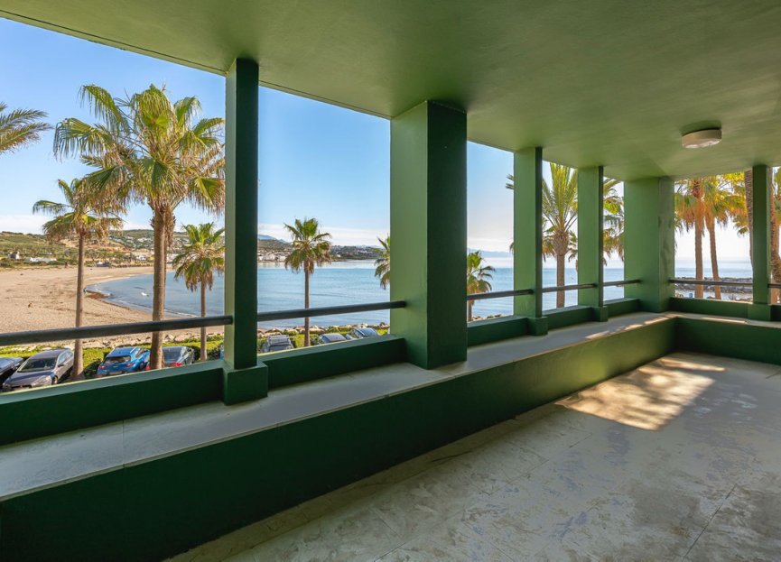 Resale - Apartment - Middle Floor Apartment - Sotogrande Marina