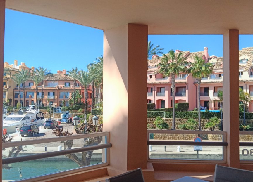 Resale - Apartment - Middle Floor Apartment - Sotogrande Marina