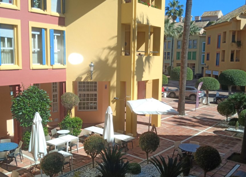 Resale - Apartment - Middle Floor Apartment - Sotogrande Marina