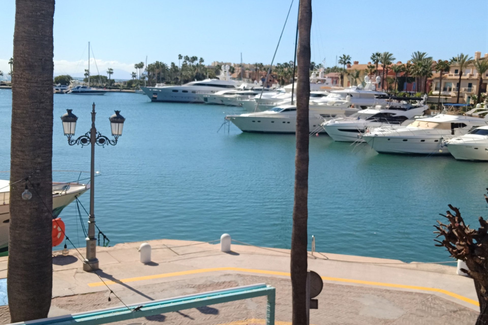 Resale - Apartment - Middle Floor Apartment - Sotogrande Marina