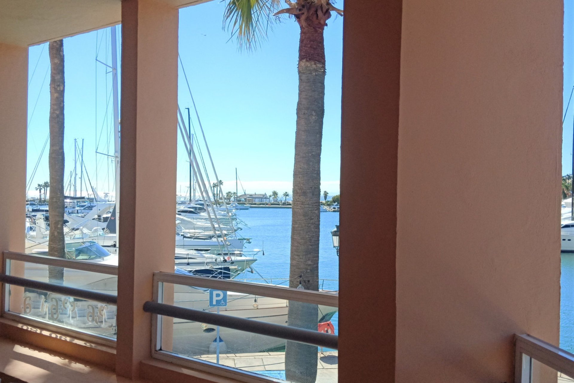 Resale - Apartment - Middle Floor Apartment - Sotogrande Marina